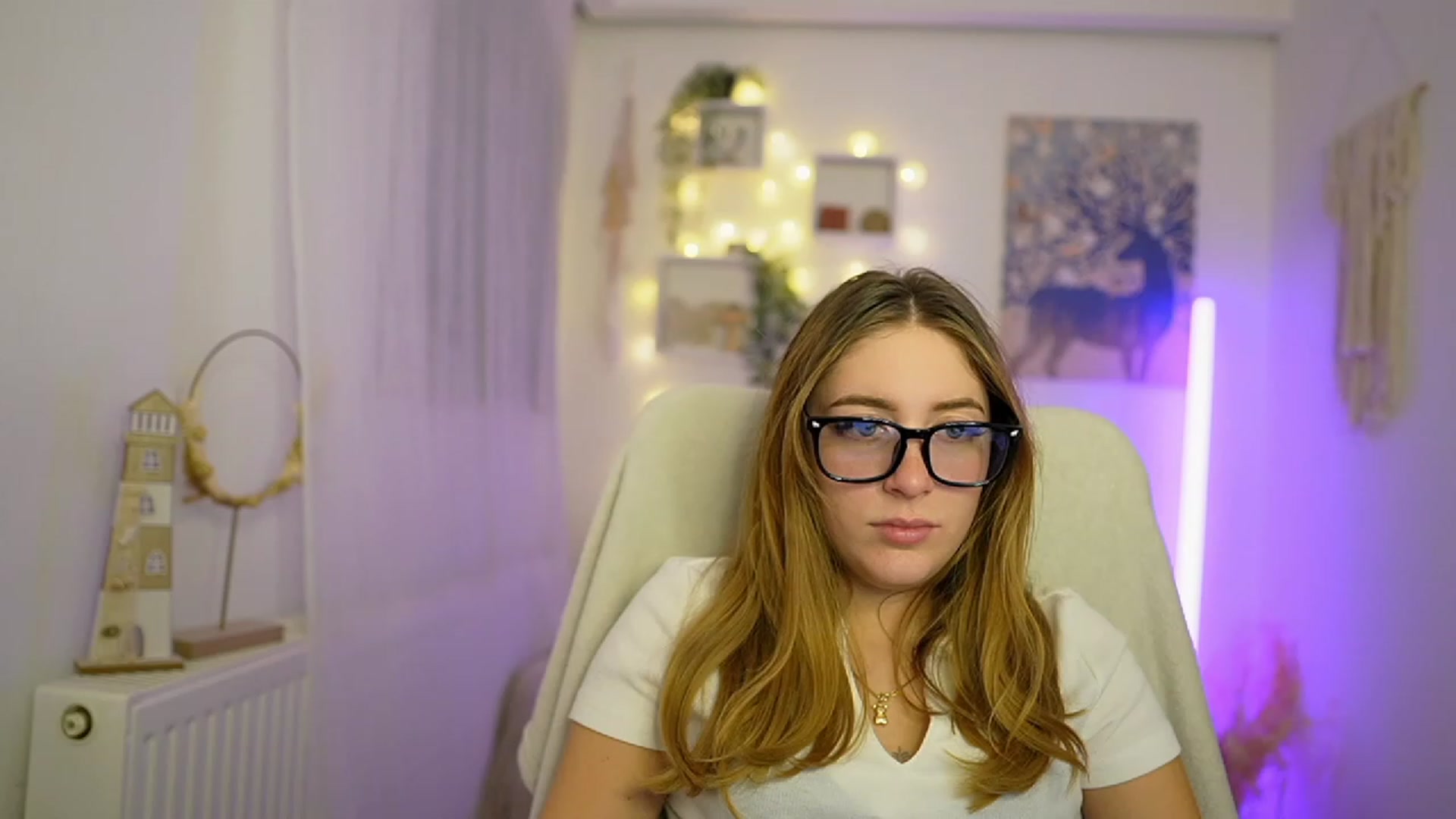 Gallery image thumbnail from Tina_Nappi18's myfreecams stream on, 01/05/2024, 15:45 image 16 of 20