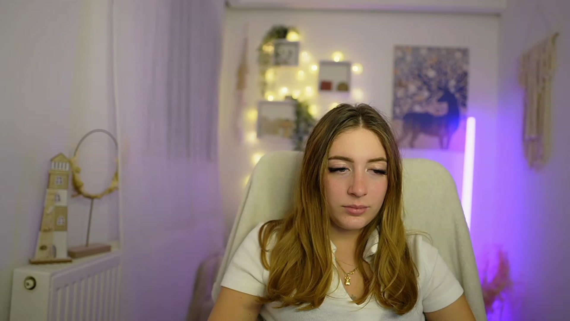 Gallery image thumbnail from Tina_Nappi18's myfreecams stream on, 01/05/2024, 16:30 image 3 of 20