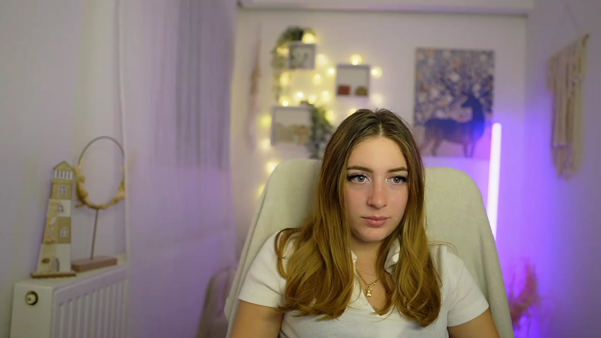 Gallery image thumbnail from Tina_Nappi18's myfreecams stream on, 01/05/2024, 16:30 image 6 of 20