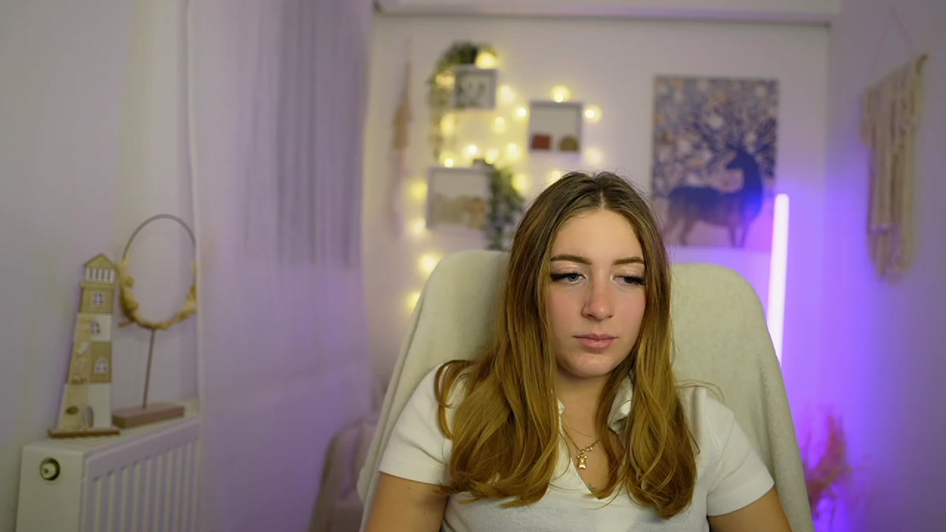 Gallery image thumbnail from Tina_Nappi18's myfreecams stream on, 01/05/2024, 16:30 image 12 of 20