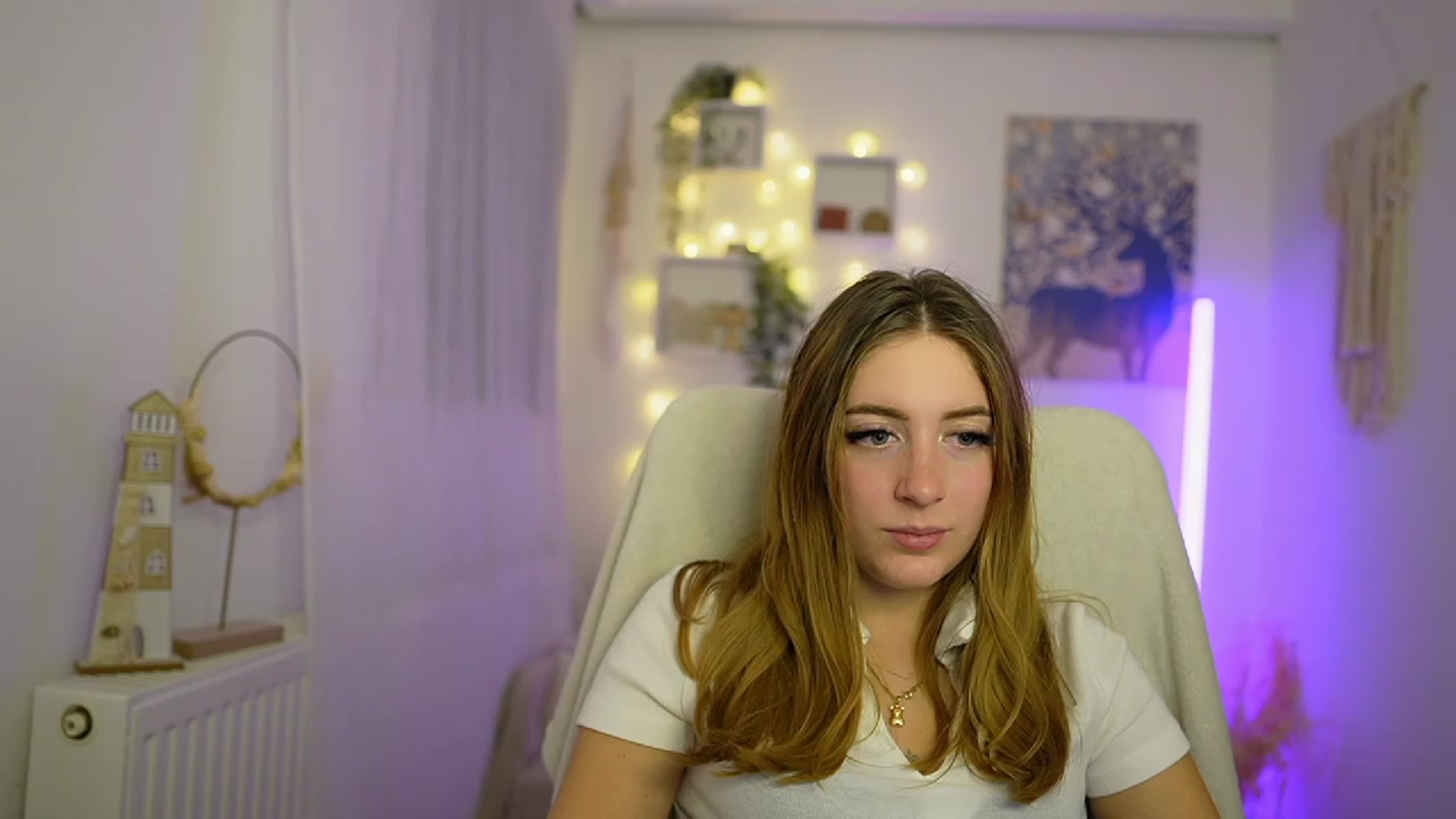 Gallery image thumbnail from Tina_Nappi18's myfreecams stream on, 01/05/2024, 16:30 image 18 of 20