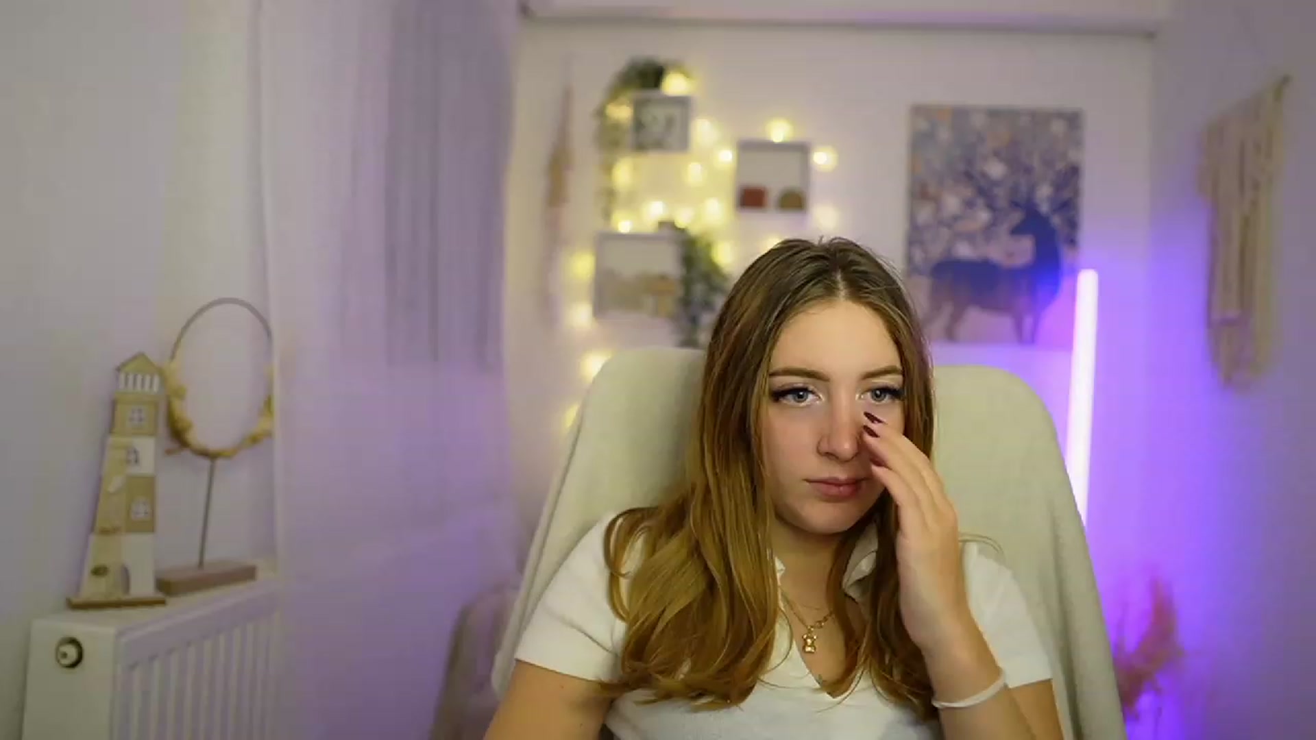Gallery image thumbnail from Tina_Nappi18's myfreecams stream on, 01/05/2024, 16:30 image 4 of 20