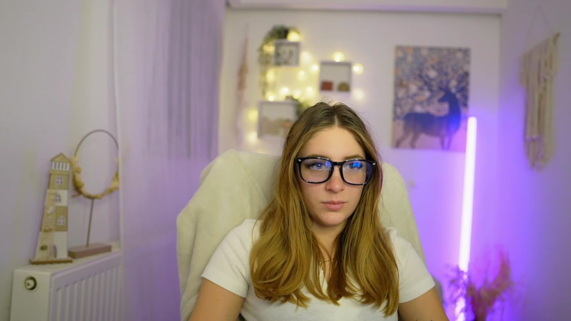 Gallery image thumbnail from Tina_Nappi18's myfreecams stream on, 01/05/2024, 18:22 image 5 of 20