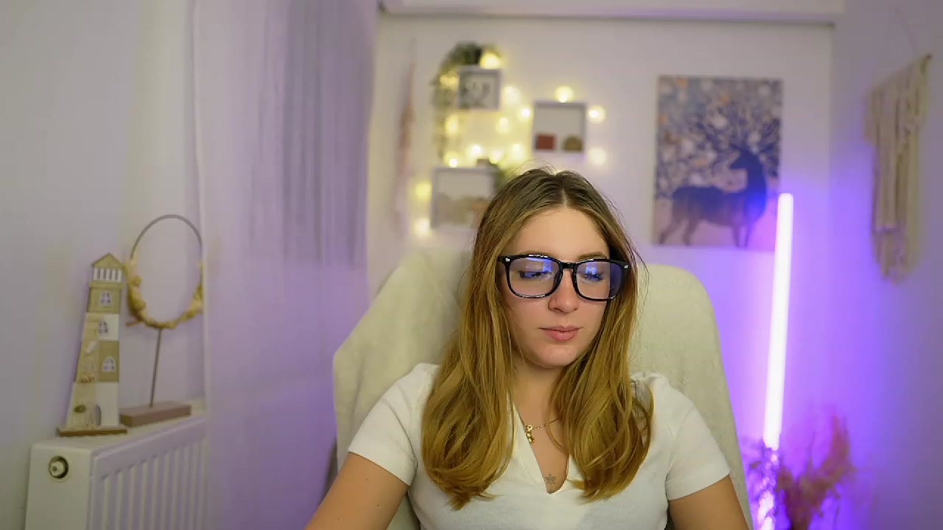 Gallery image thumbnail from Tina_Nappi18's myfreecams stream on, 01/05/2024, 18:22 image 17 of 20