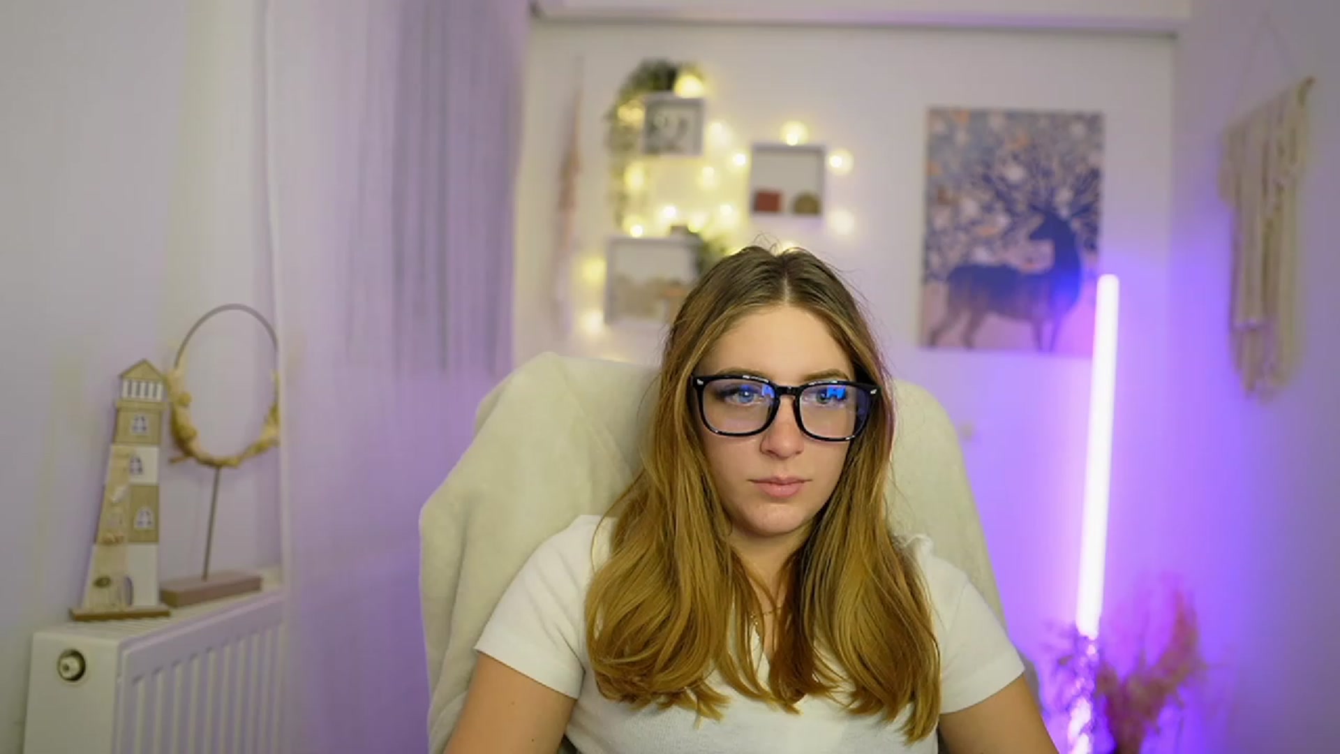 Gallery image thumbnail from Tina_Nappi18's myfreecams stream on, 01/05/2024, 18:22 image 6 of 20