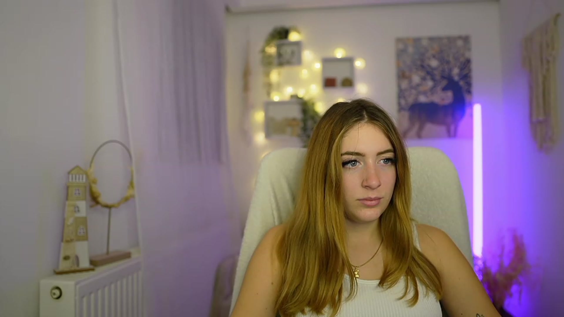 Gallery image thumbnail from Tina_Nappi18's myfreecams stream on, 01/07/2024, 18:05 image 15 of 20