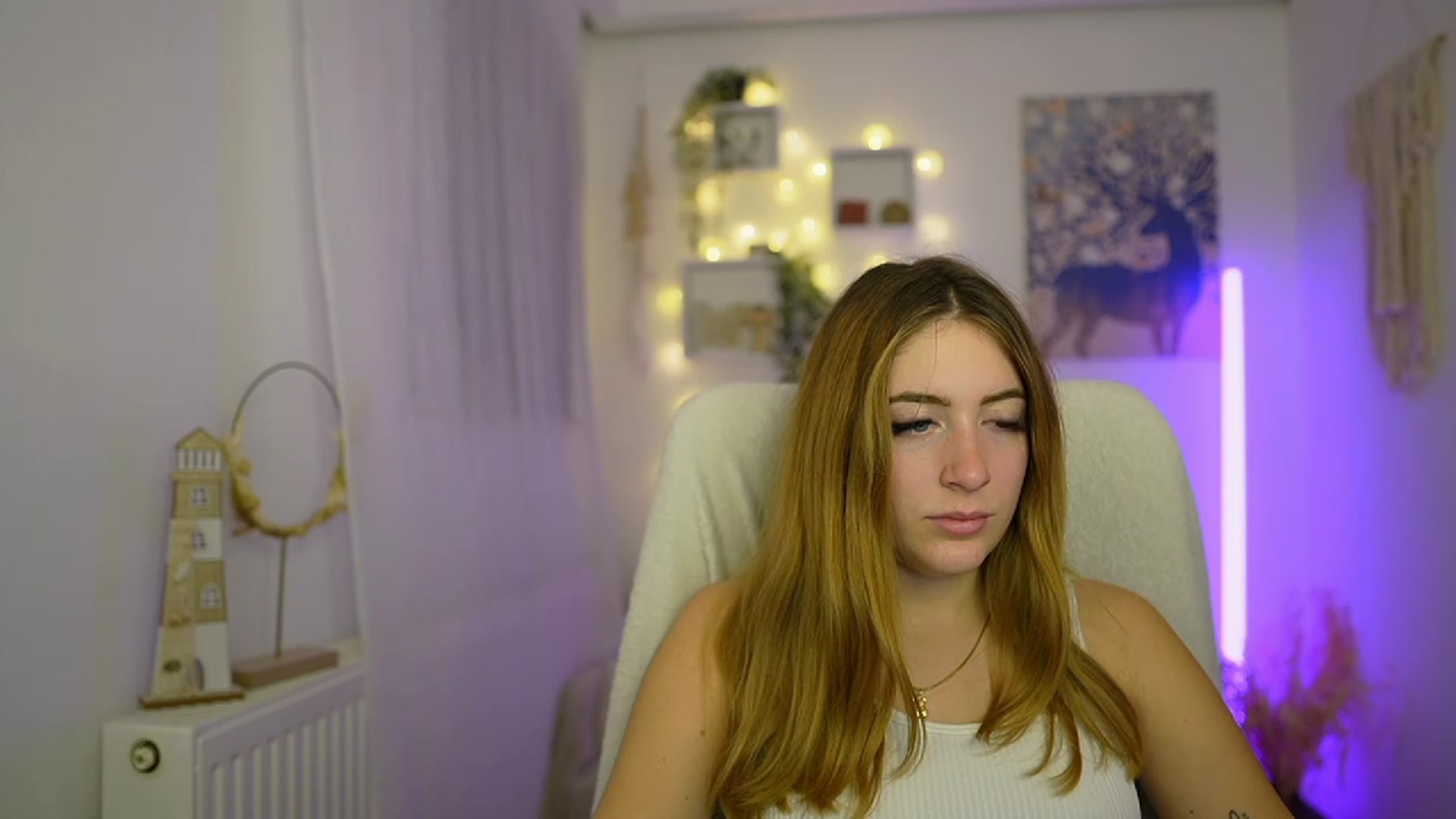 Gallery image thumbnail from Tina_Nappi18's myfreecams stream on, 01/07/2024, 18:05 image 16 of 20