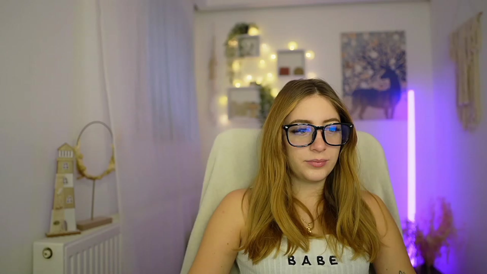 Gallery image thumbnail from Tina_Nappi18's myfreecams stream on, 01/08/2024, 14:23 image 5 of 20