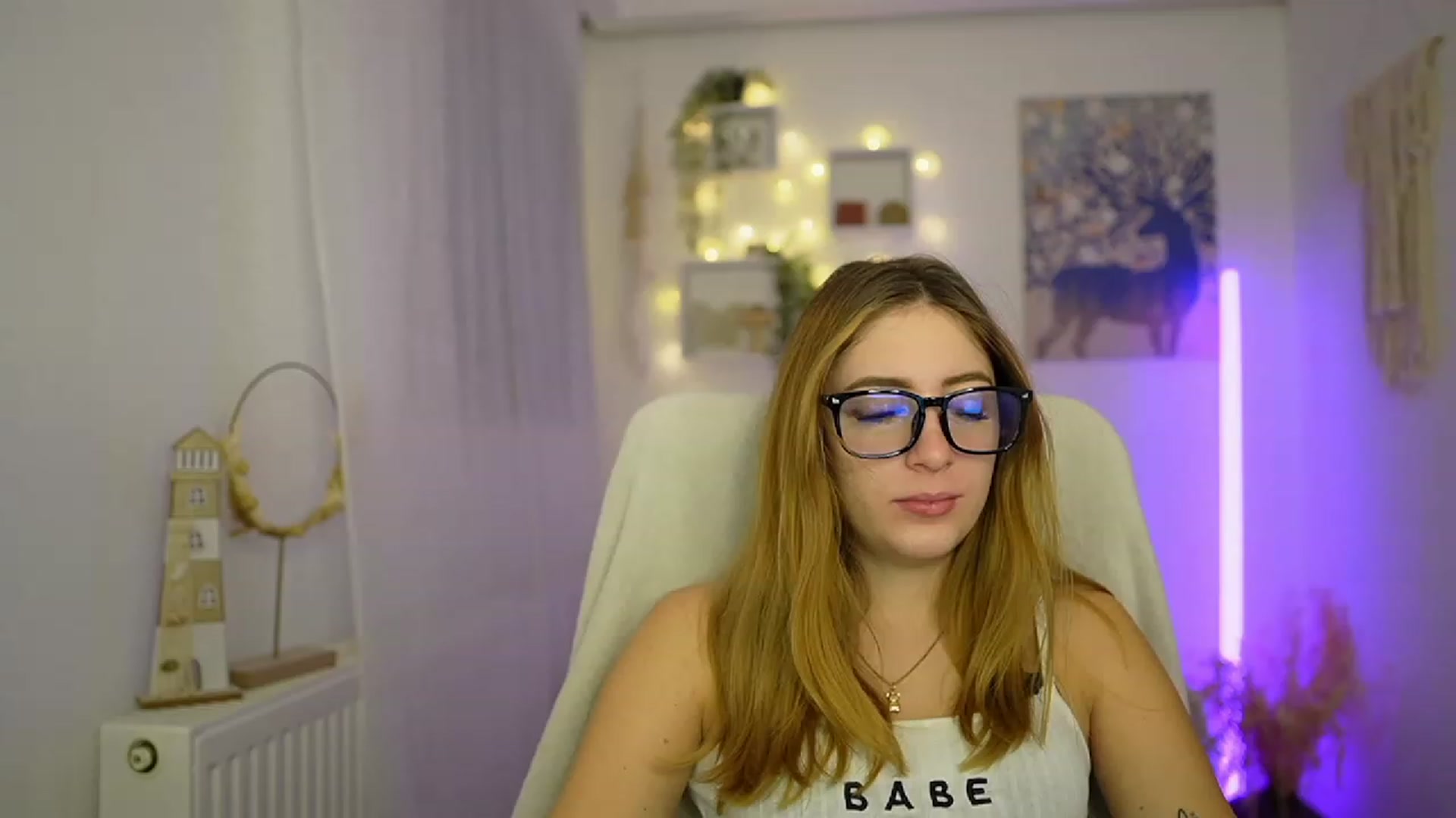 Gallery image thumbnail from Tina_Nappi18's myfreecams stream on, 01/08/2024, 16:04 image 6 of 20