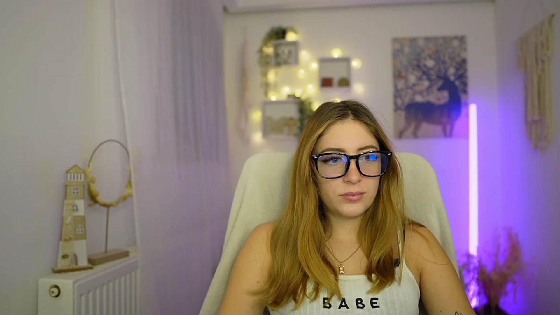 Gallery image thumbnail from Tina_Nappi18's myfreecams stream on, 01/08/2024, 16:04 image 4 of 20
