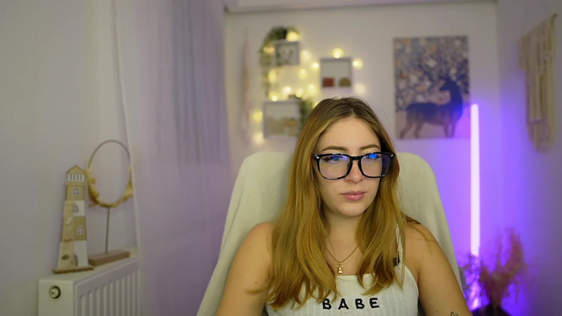 Gallery image thumbnail from Tina_Nappi18's myfreecams stream on, 01/08/2024, 16:04 image 1 of 20