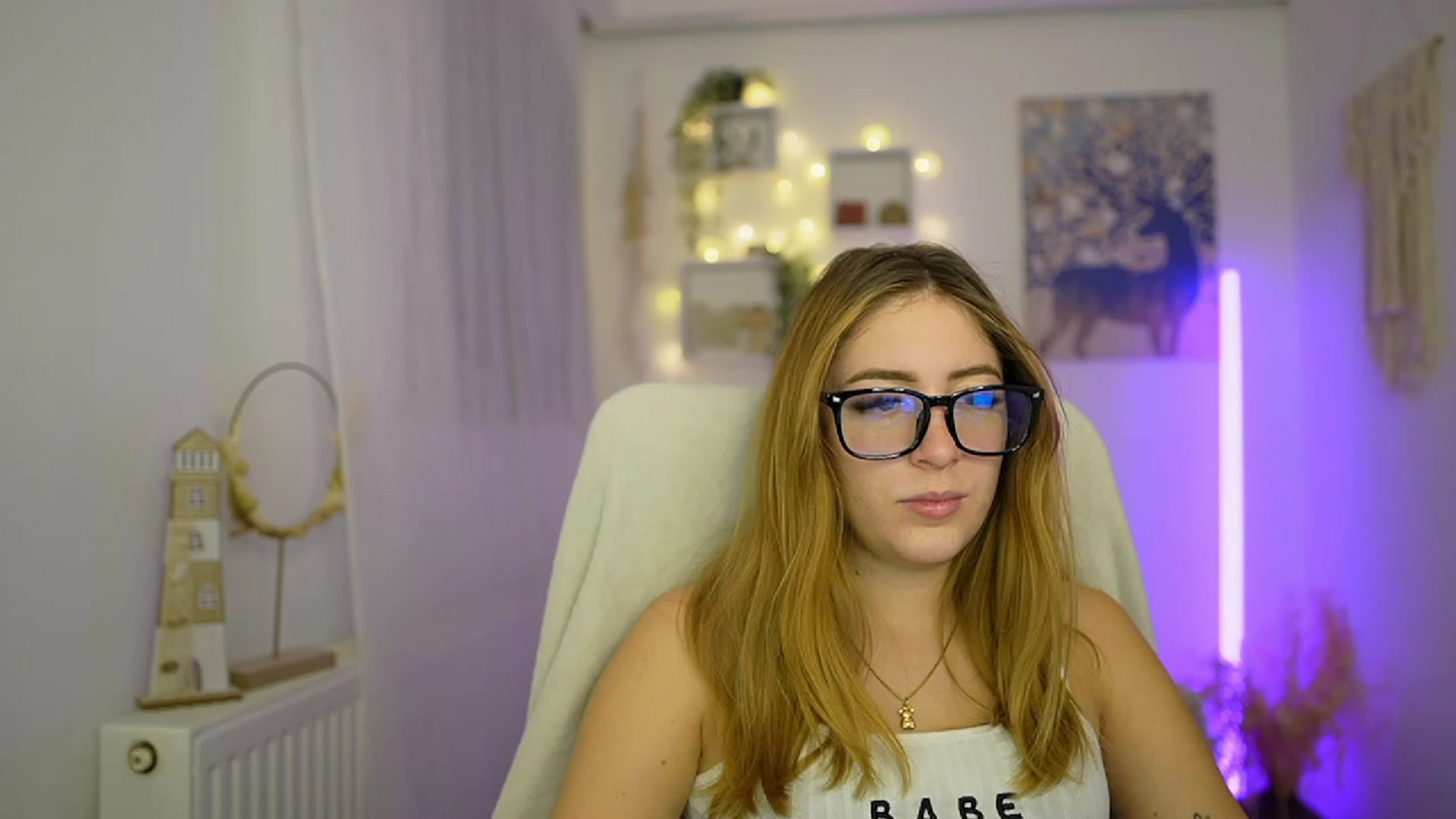 Gallery image thumbnail from Tina_Nappi18's myfreecams stream on, 01/08/2024, 16:04 image 16 of 20