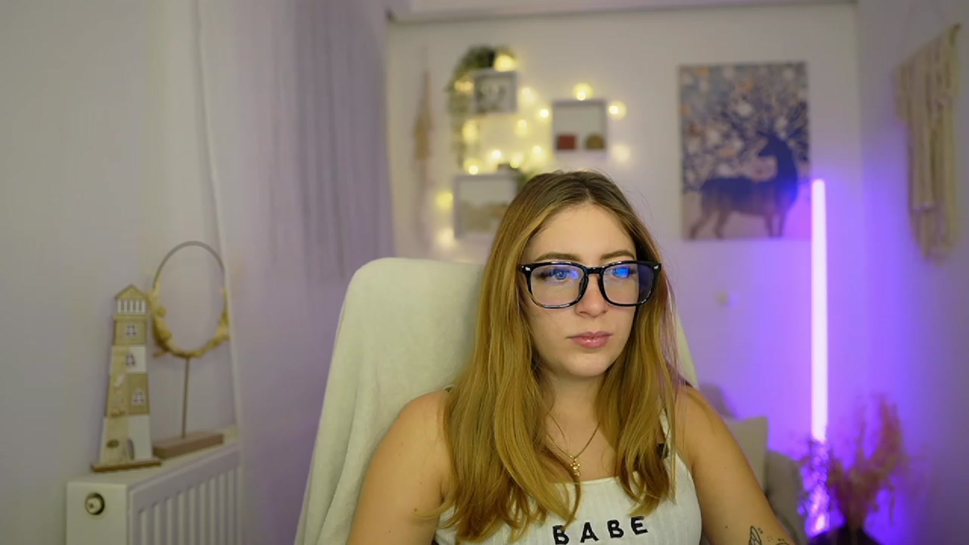 Gallery image thumbnail from Tina_Nappi18's myfreecams stream on, 01/08/2024, 16:04 image 8 of 20