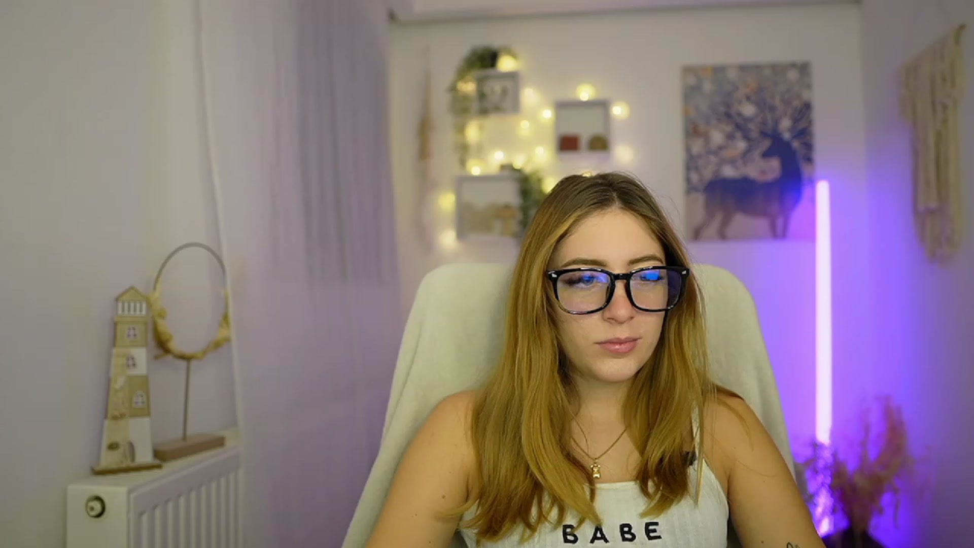 Gallery image thumbnail from Tina_Nappi18's myfreecams stream on, 01/08/2024, 16:04 image 7 of 20