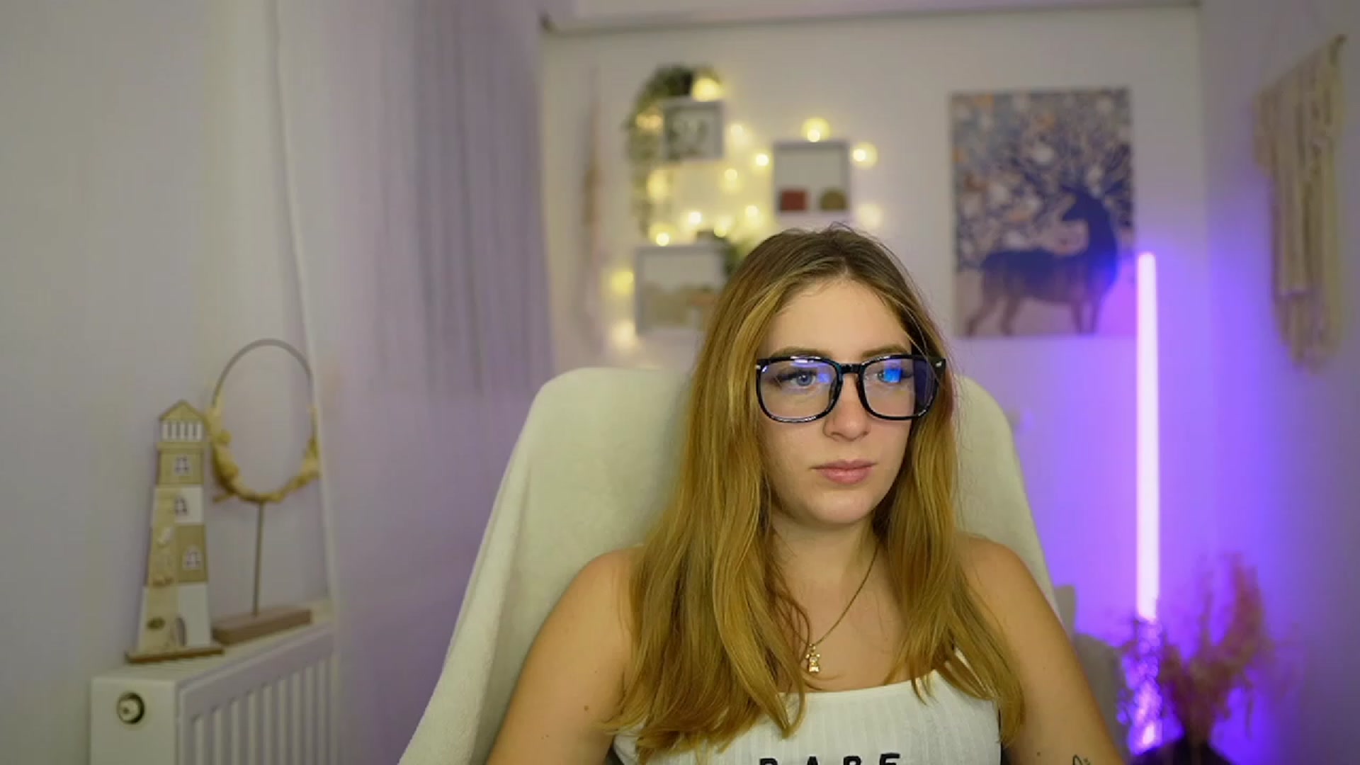 Gallery image thumbnail from Tina_Nappi18's myfreecams stream on, 01/08/2024, 18:46 image 10 of 20