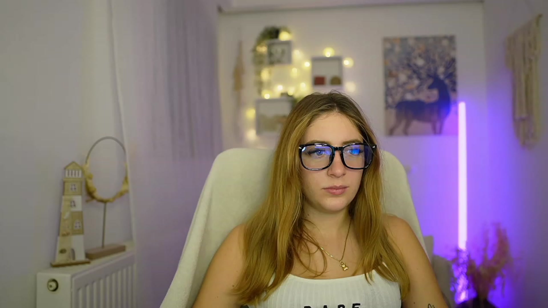 Gallery image thumbnail from Tina_Nappi18's myfreecams stream on, 01/08/2024, 18:46 image 11 of 20