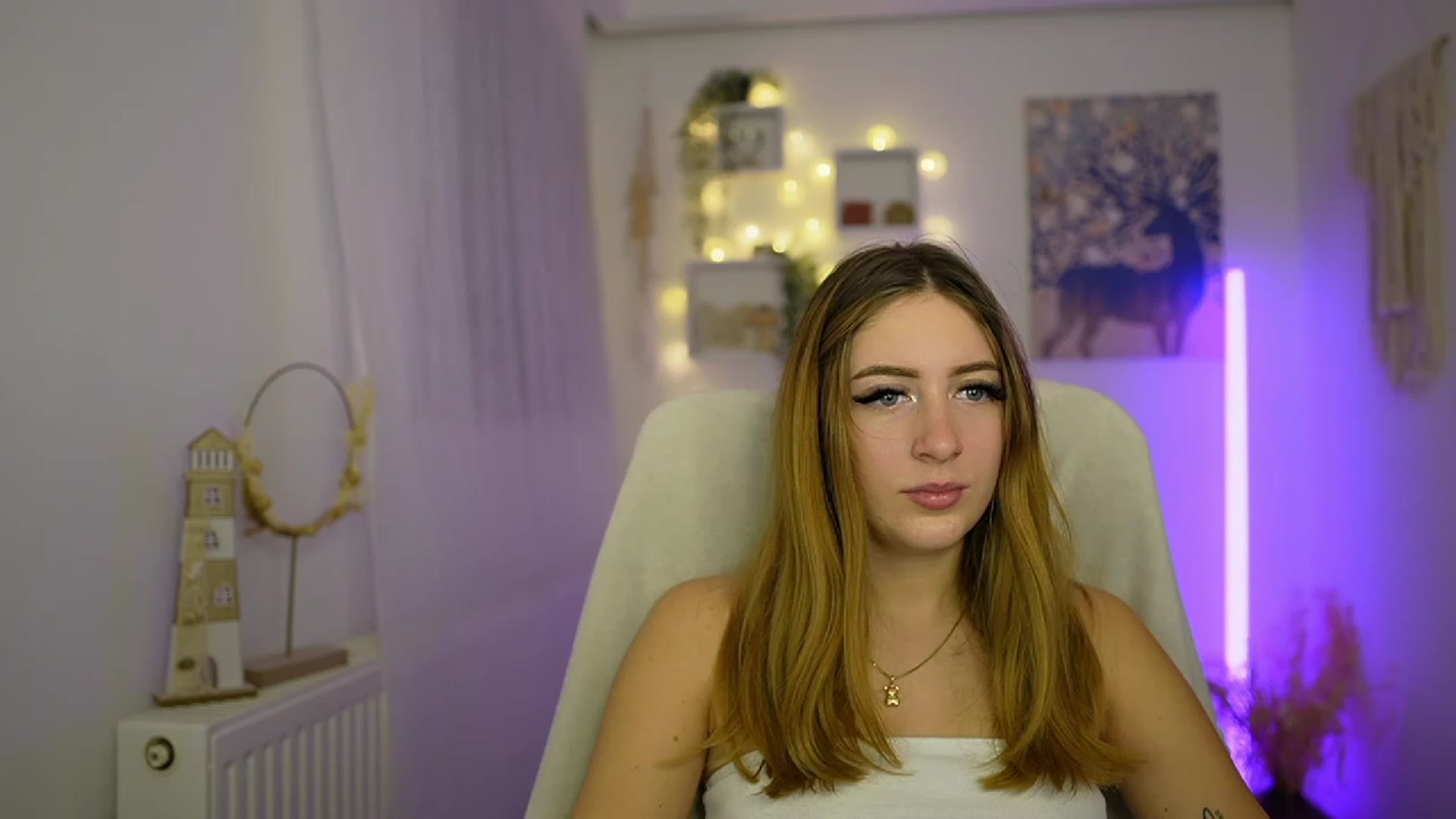 Gallery image thumbnail from Tina_Nappi18's myfreecams stream on, 01/10/2024, 16:00 image 20 of 20