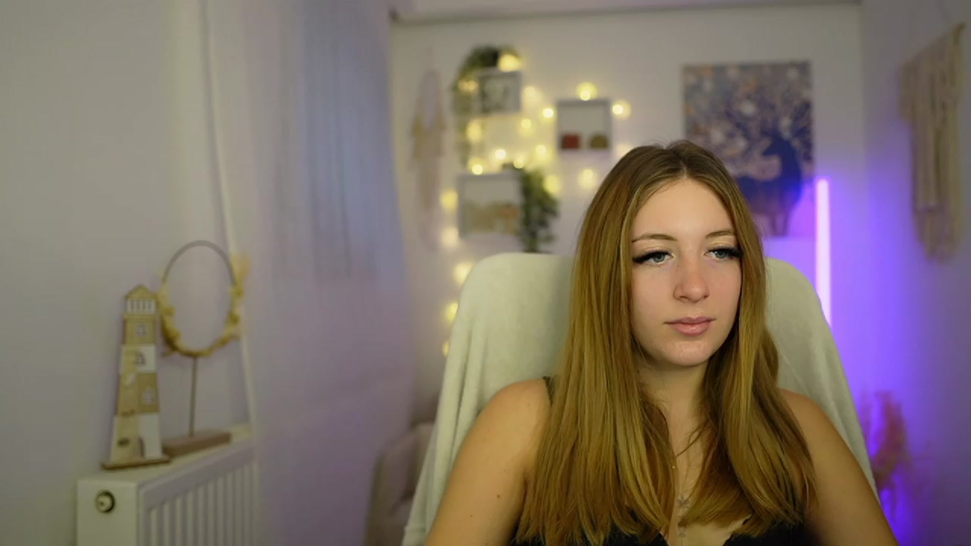 Gallery image thumbnail from Tina_Nappi18's myfreecams stream on, 01/12/2024, 14:46 image 1 of 20