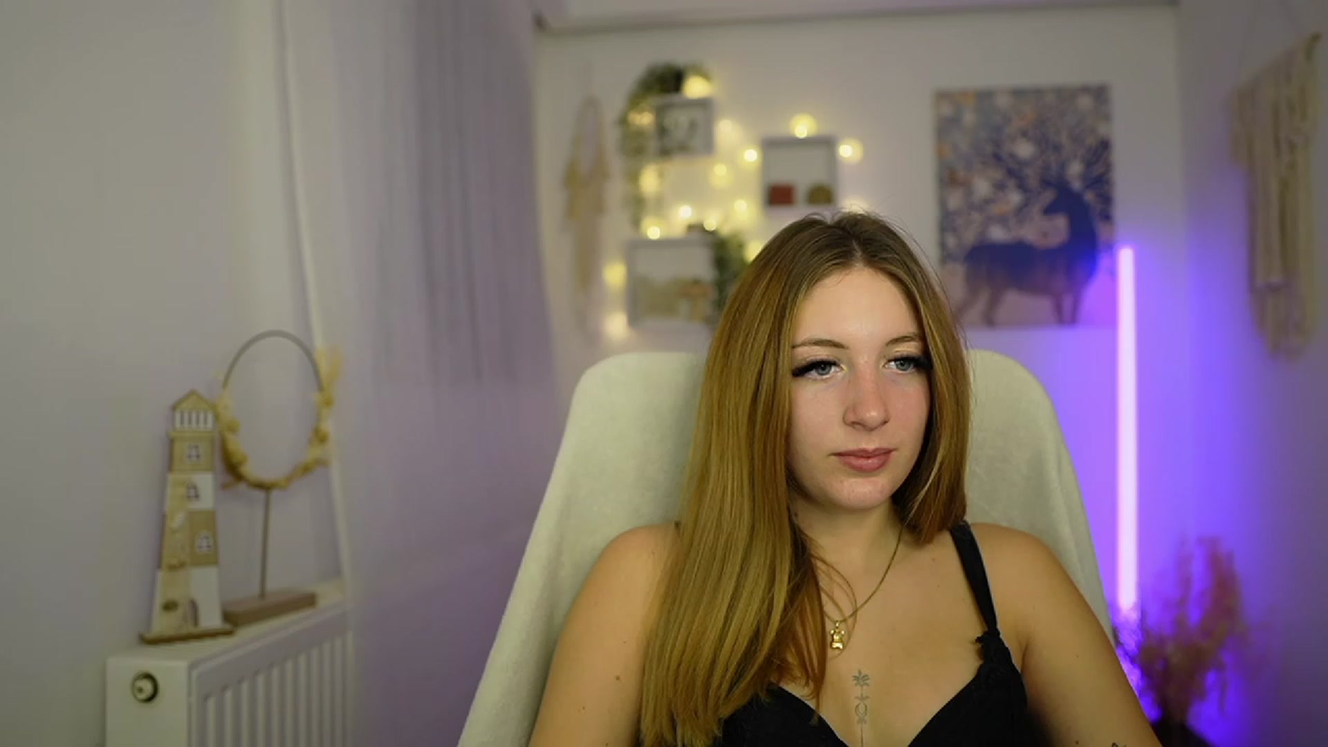 Gallery image thumbnail from Tina_Nappi18's myfreecams stream on, 01/12/2024, 18:00 image 11 of 20