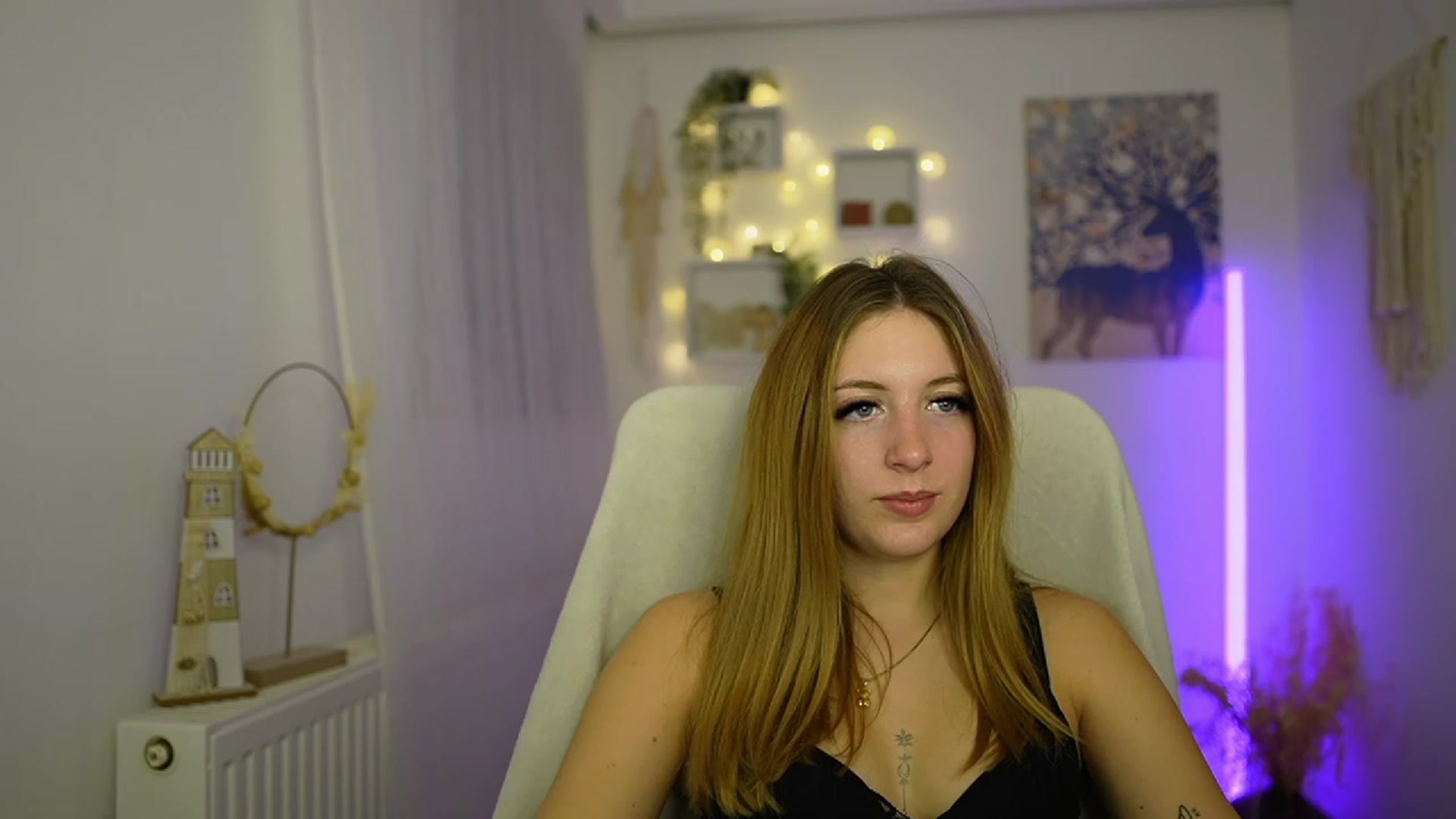 Gallery image thumbnail from Tina_Nappi18's myfreecams stream on, 01/12/2024, 18:00 image 8 of 20