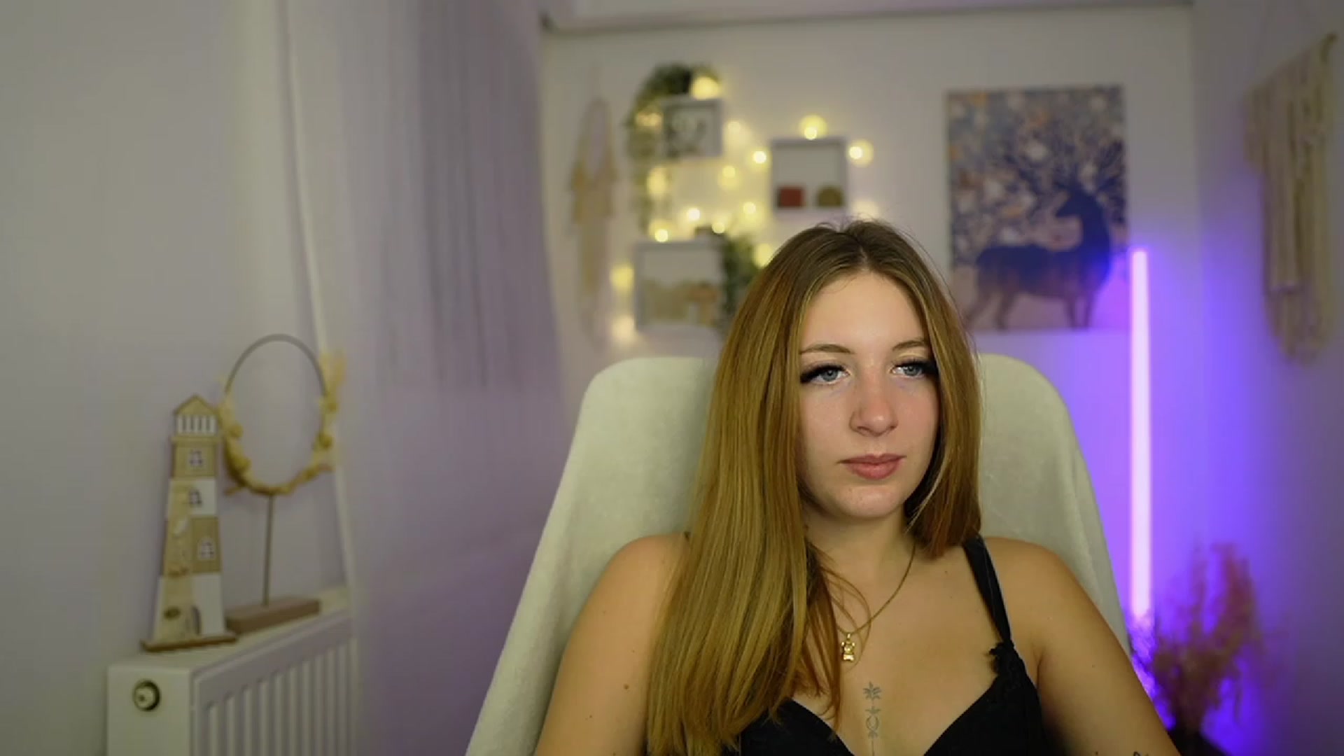 Gallery image thumbnail from Tina_Nappi18's myfreecams stream on, 01/12/2024, 18:00 image 14 of 20