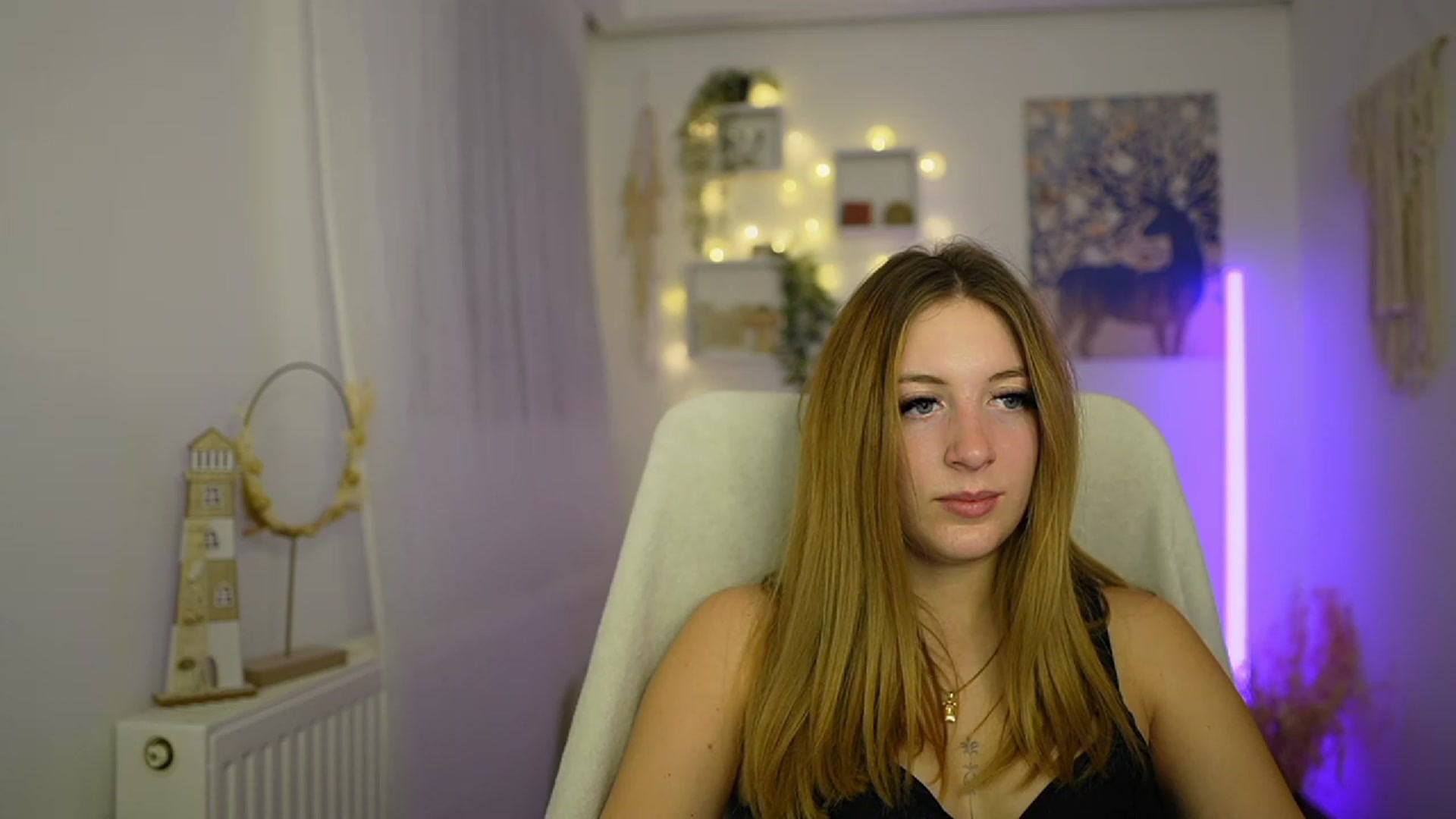 Gallery image thumbnail from Tina_Nappi18's myfreecams stream on, 01/12/2024, 18:00 image 19 of 20