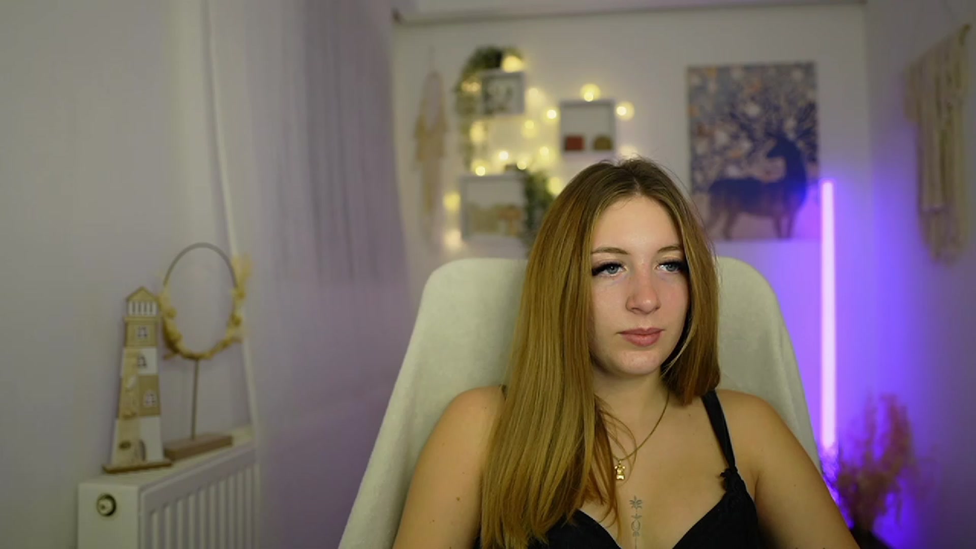 Gallery image thumbnail from Tina_Nappi18's myfreecams stream on, 01/12/2024, 18:00 image 15 of 20