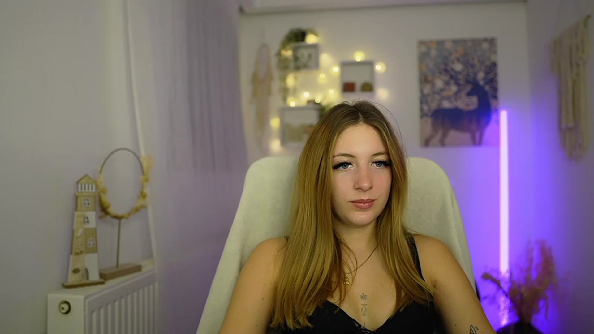 Gallery image thumbnail from Tina_Nappi18's myfreecams stream on, 01/12/2024, 18:00 image 5 of 20