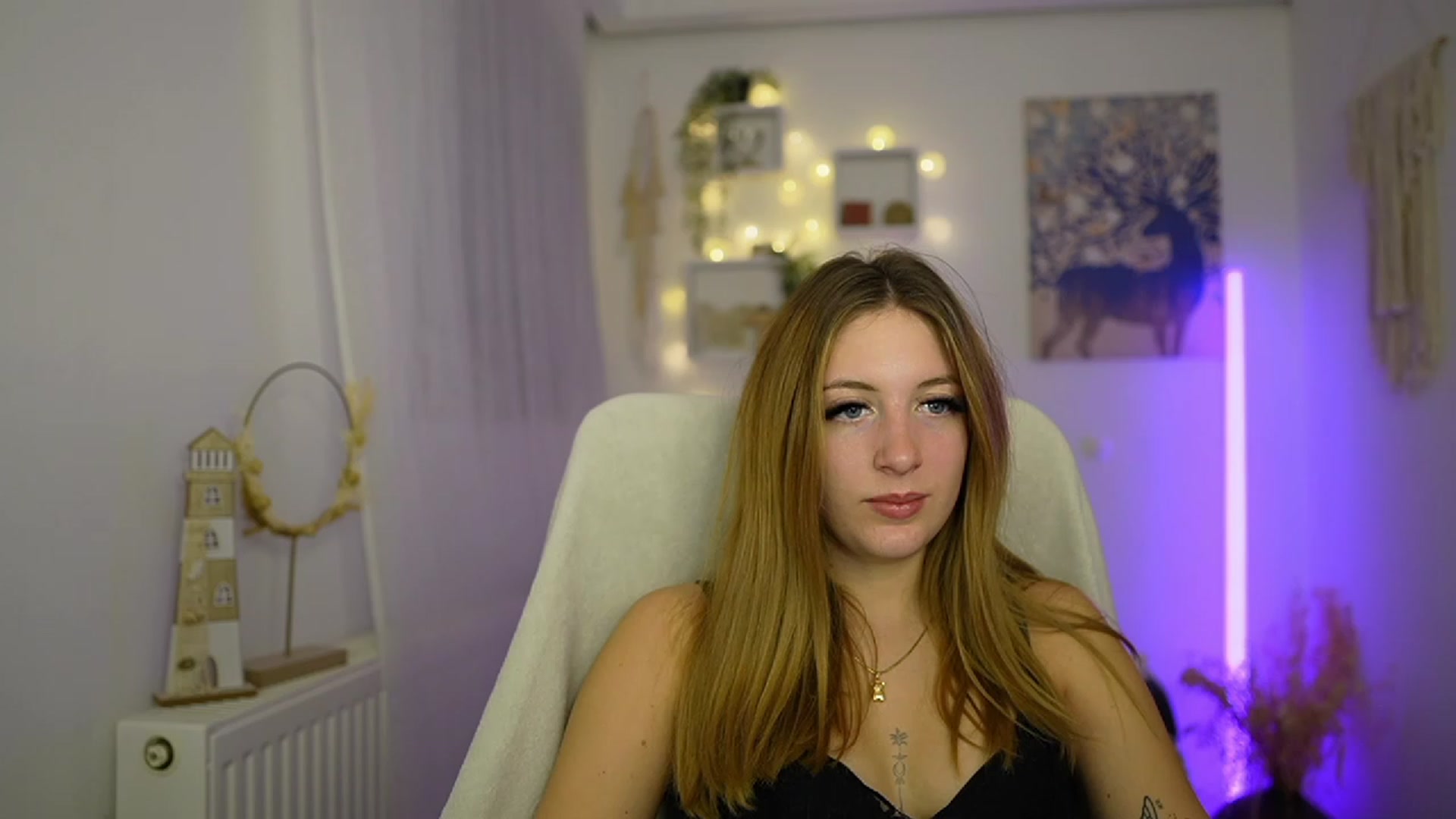 Gallery image thumbnail from Tina_Nappi18's myfreecams stream on, 01/12/2024, 18:00 image 2 of 20