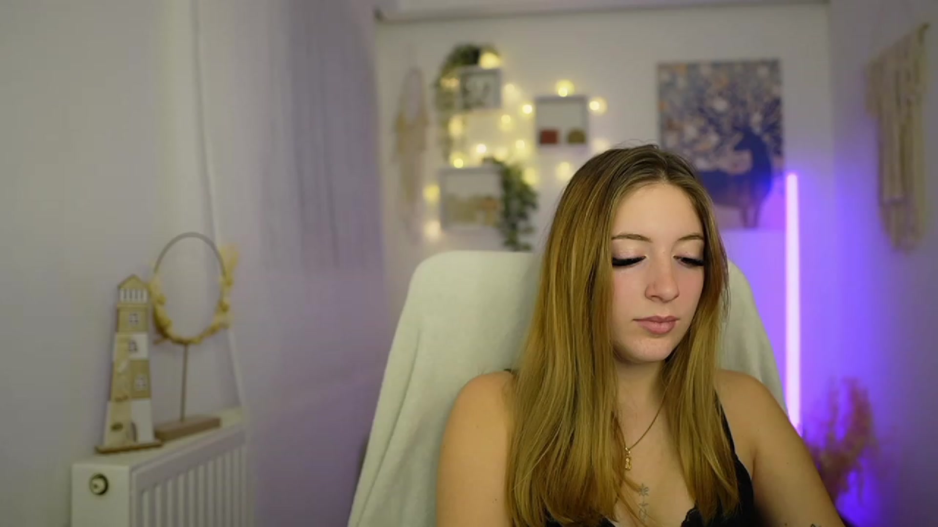 Gallery image thumbnail from Tina_Nappi18's myfreecams stream on, 01/14/2024, 16:04 image 1 of 20