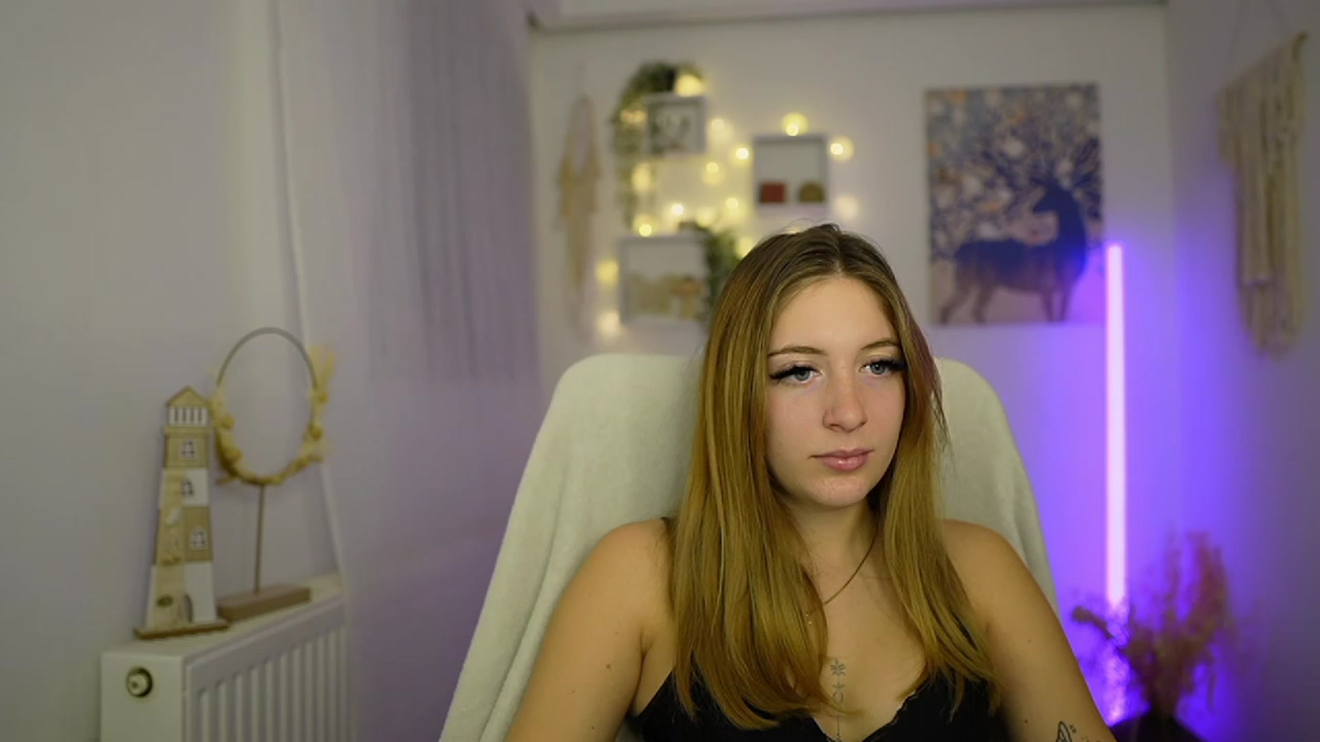 Gallery image thumbnail from Tina_Nappi18's myfreecams stream on, 01/14/2024, 16:04 image 17 of 20