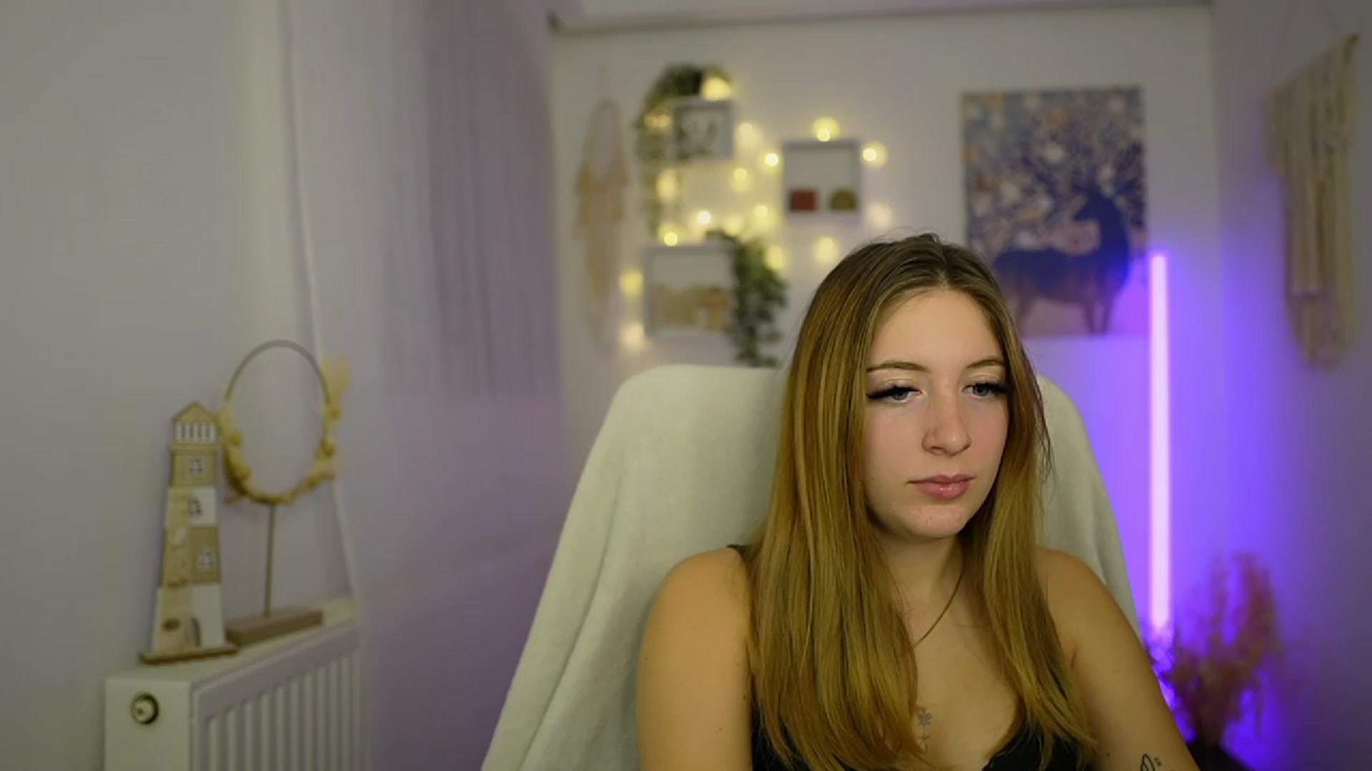 Gallery image thumbnail from Tina_Nappi18's myfreecams stream on, 01/14/2024, 16:04 image 19 of 20