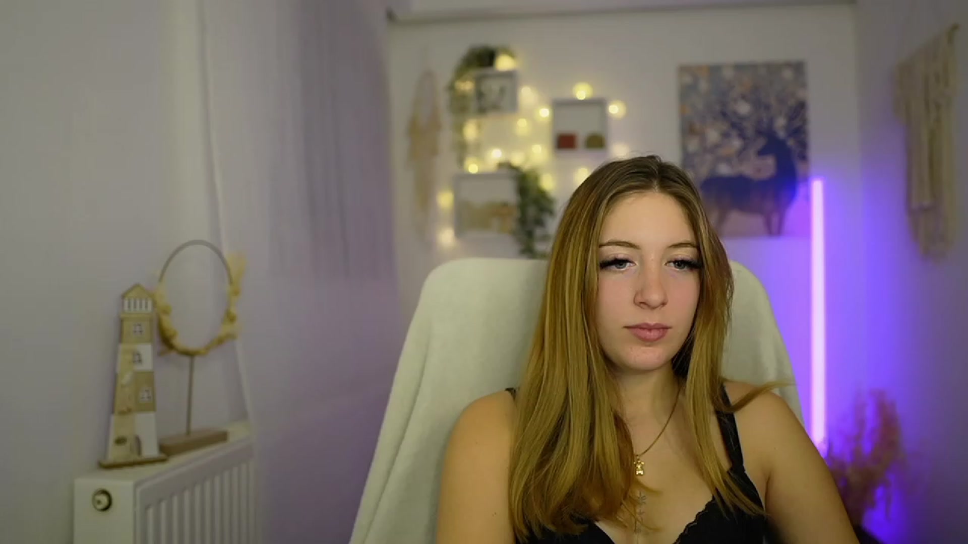 Gallery image thumbnail from Tina_Nappi18's myfreecams stream on, 01/14/2024, 16:04 image 8 of 20