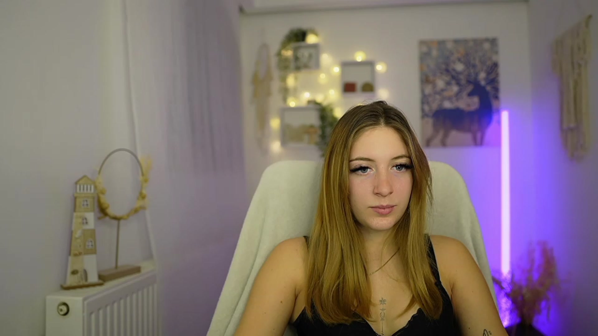 Gallery image thumbnail from Tina_Nappi18's myfreecams stream on, 01/14/2024, 16:04 image 11 of 20