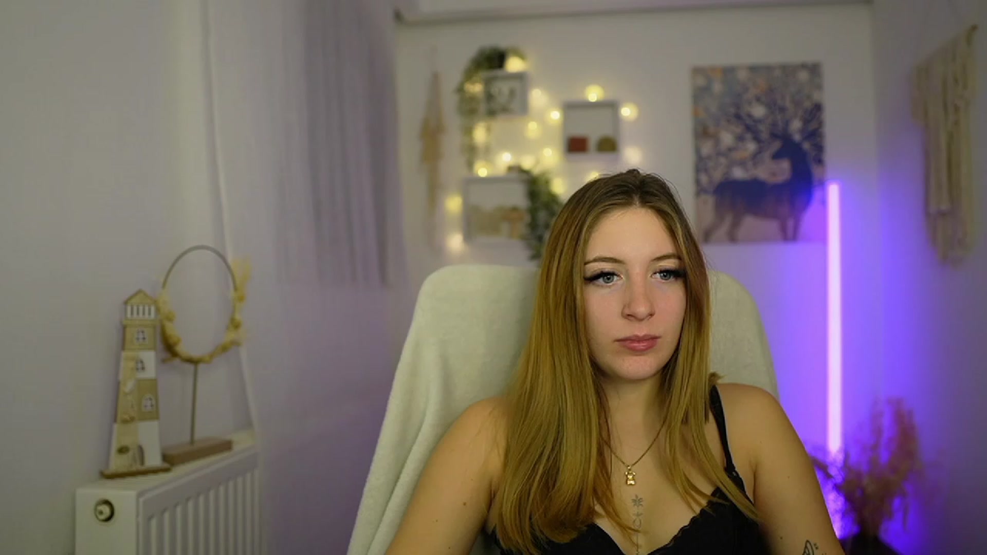Gallery image thumbnail from Tina_Nappi18's myfreecams stream on, 01/14/2024, 18:35 image 20 of 20