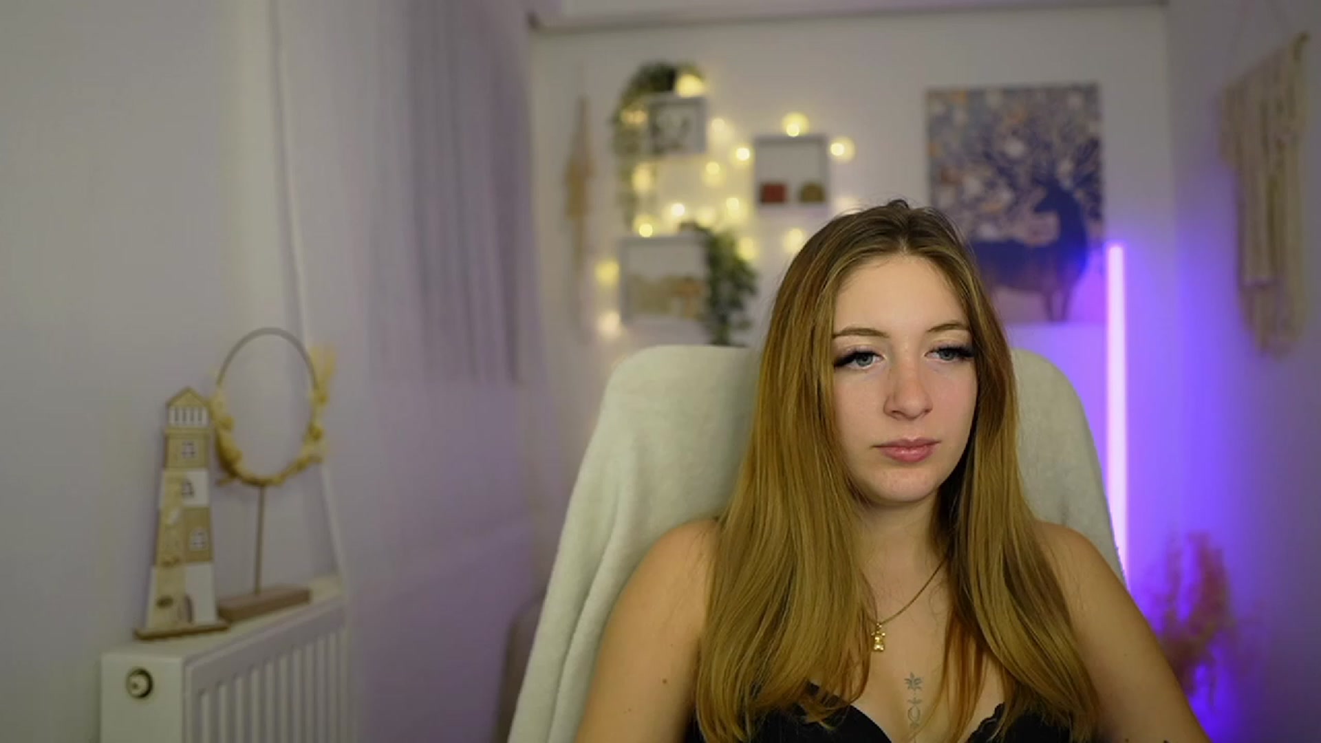 Gallery image thumbnail from Tina_Nappi18's myfreecams stream on, 01/14/2024, 18:35 image 3 of 20