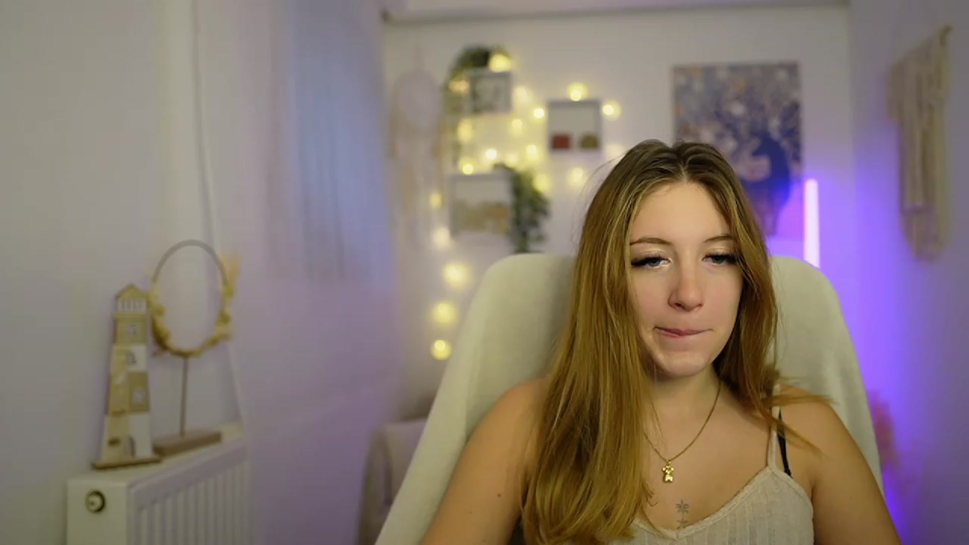 Gallery image thumbnail from Tina_Nappi18's myfreecams stream on, 01/15/2024, 15:02 image 6 of 20