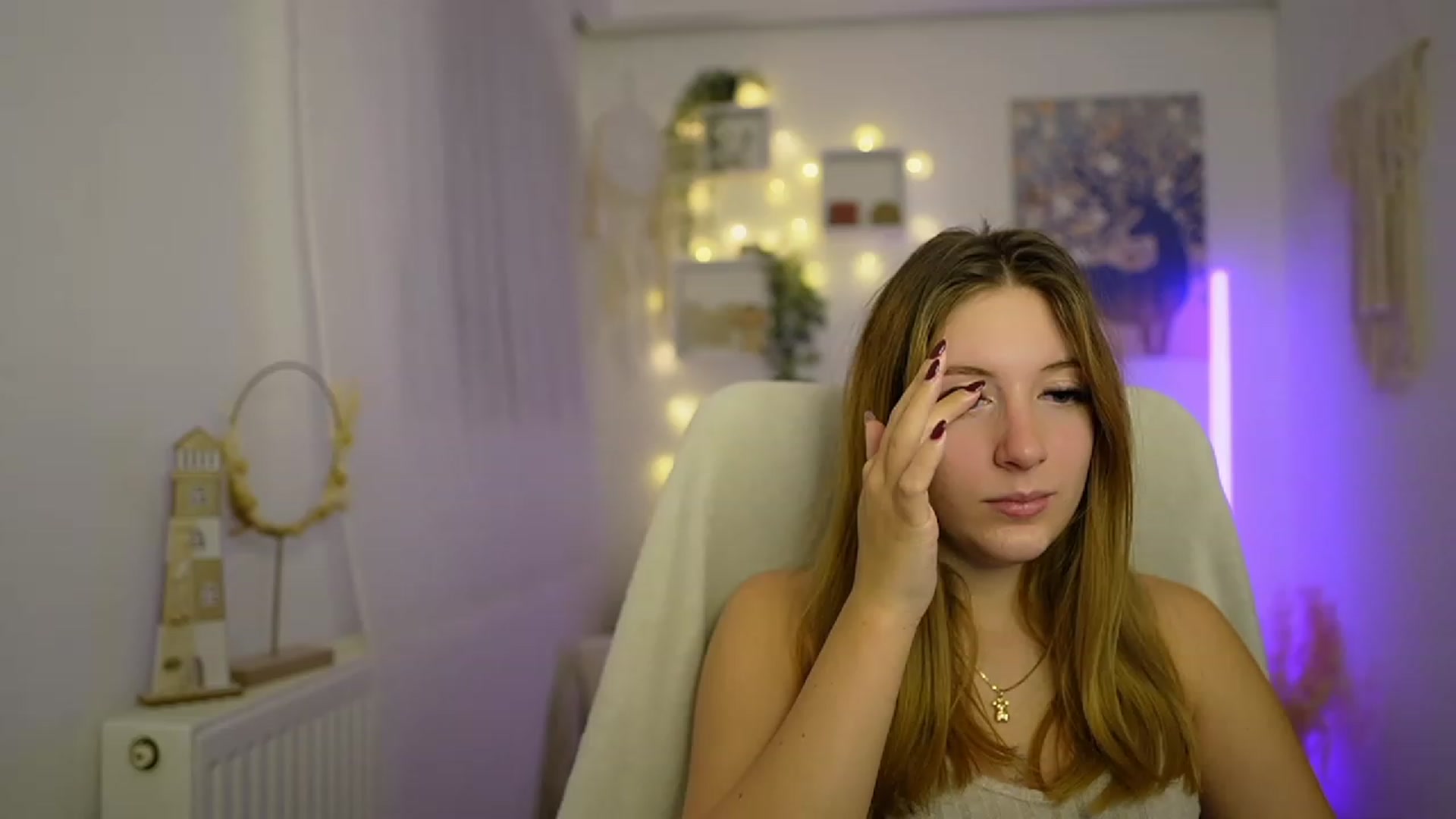 Gallery image thumbnail from Tina_Nappi18's myfreecams stream on, 01/15/2024, 16:00 image 11 of 20