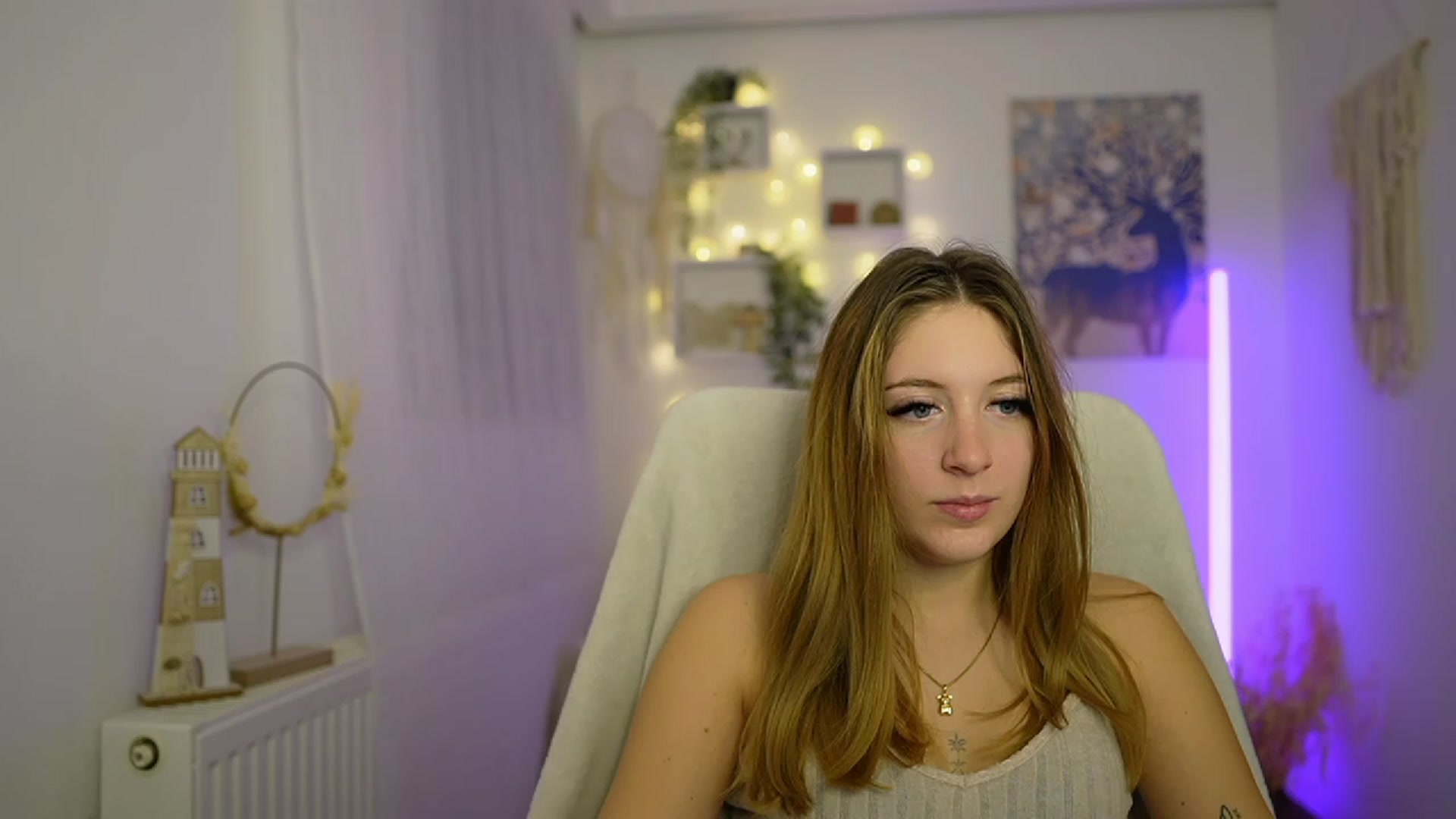 Gallery image thumbnail from Tina_Nappi18's myfreecams stream on, 01/15/2024, 18:45 image 9 of 20