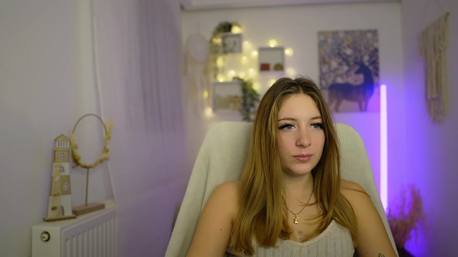 Gallery image thumbnail from Tina_Nappi18's myfreecams stream on, 01/15/2024, 18:45 image 17 of 20