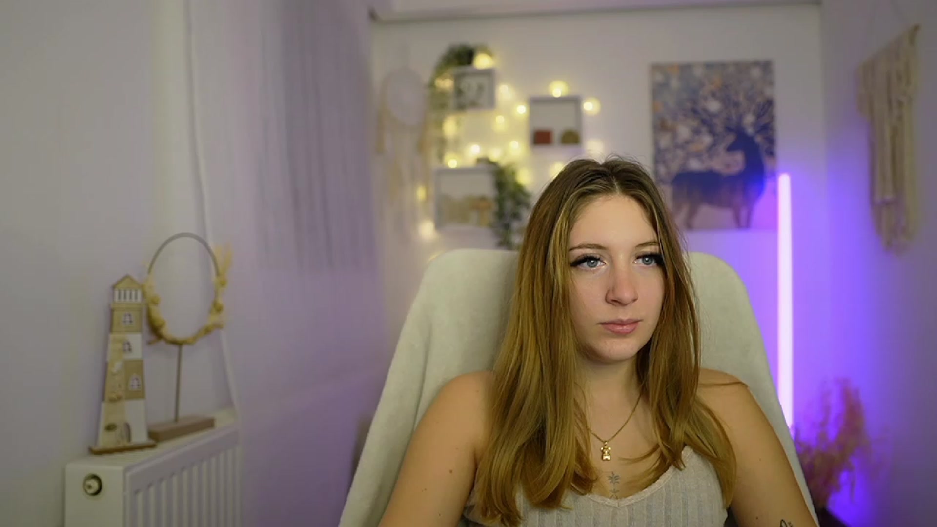 Gallery image thumbnail from Tina_Nappi18's myfreecams stream on, 01/15/2024, 18:45 image 11 of 20