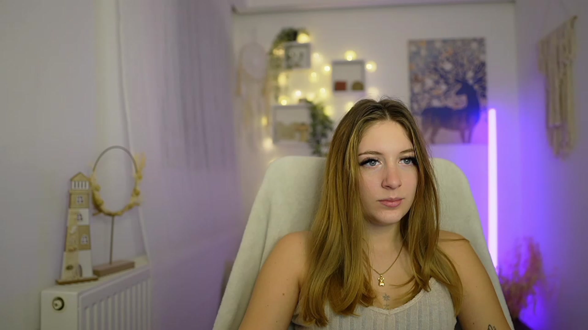 Gallery image thumbnail from Tina_Nappi18's myfreecams stream on, 01/15/2024, 18:45 image 13 of 20
