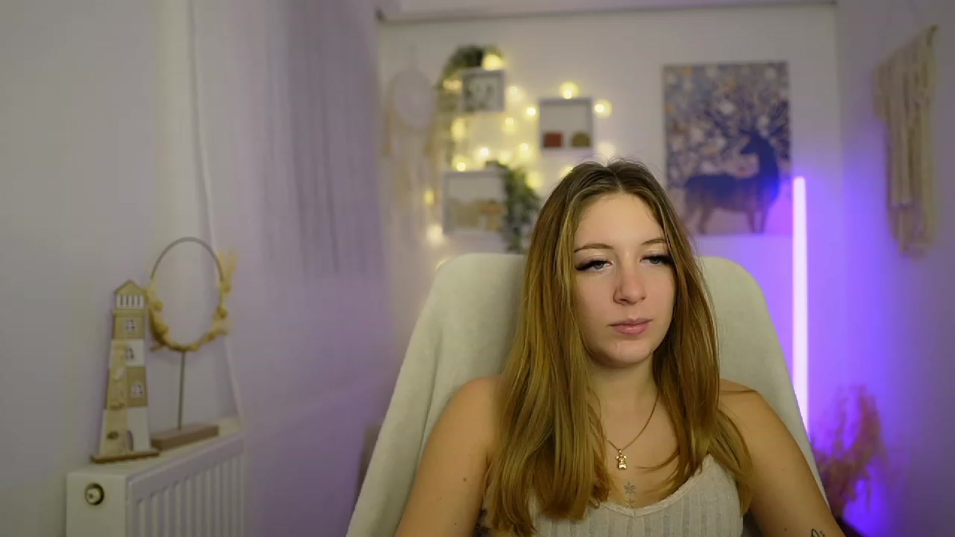 Gallery image thumbnail from Tina_Nappi18's myfreecams stream on, 01/15/2024, 18:45 image 7 of 20