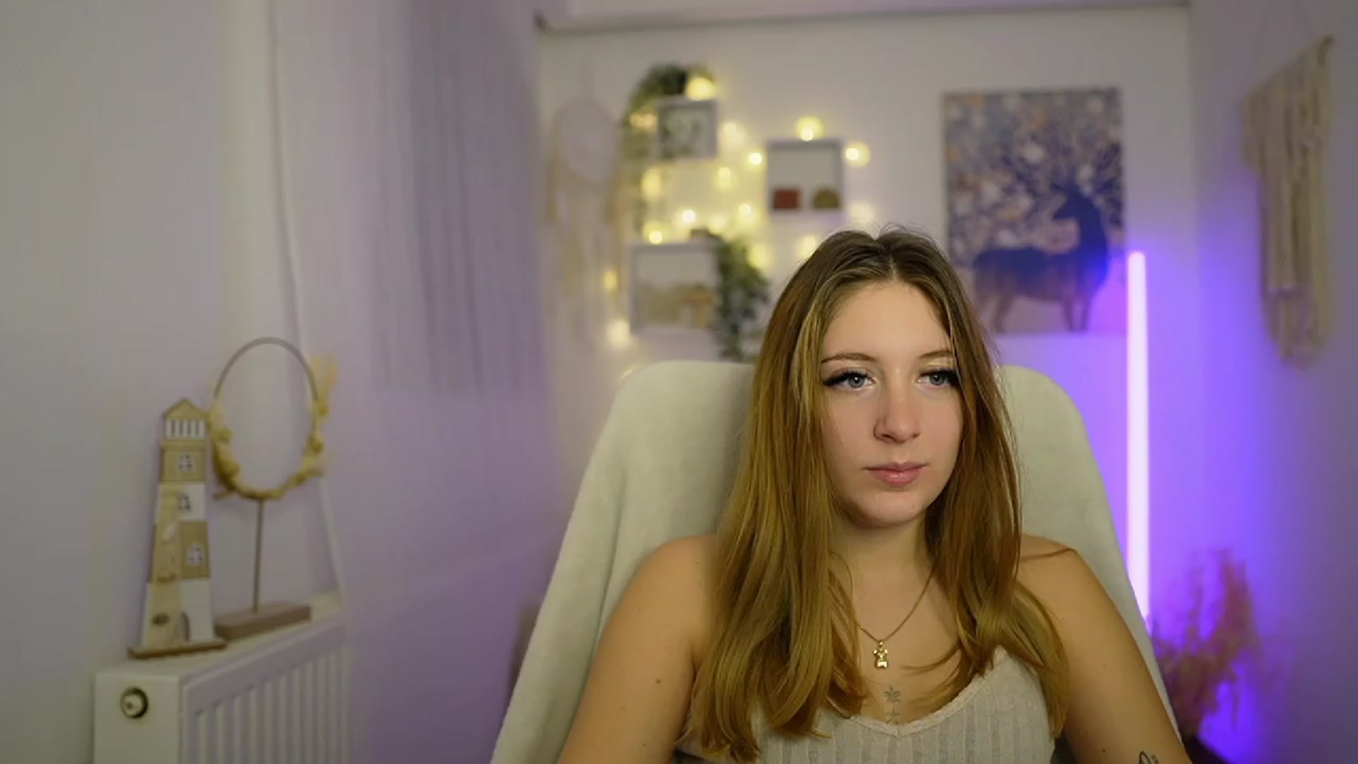 Gallery image thumbnail from Tina_Nappi18's myfreecams stream on, 01/15/2024, 18:45 image 8 of 20