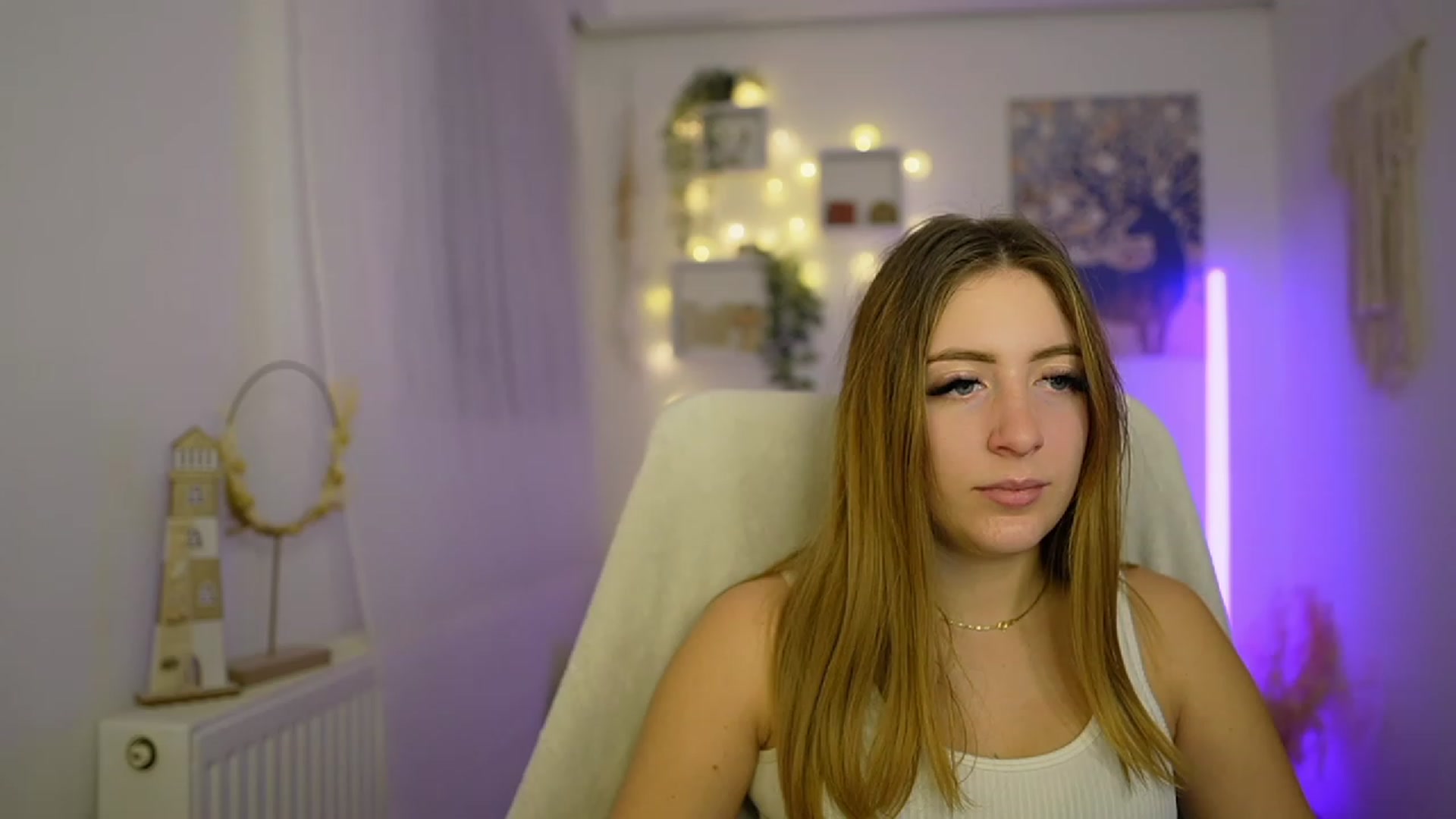 Gallery image thumbnail from Tina_Nappi18's myfreecams stream on, 01/16/2024, 18:47 image 2 of 20