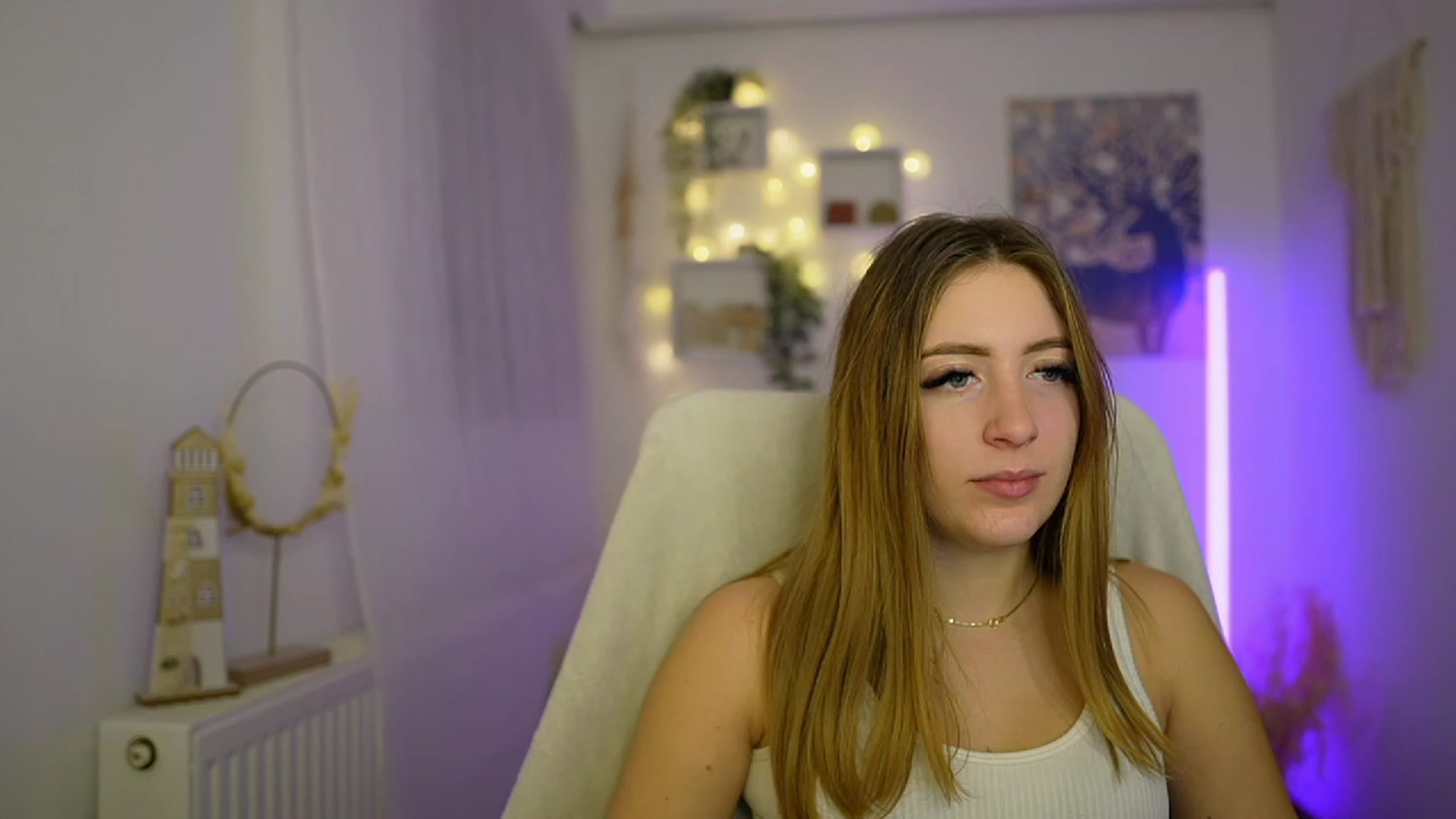 Gallery image thumbnail from Tina_Nappi18's myfreecams stream on, 01/16/2024, 18:47 image 3 of 20