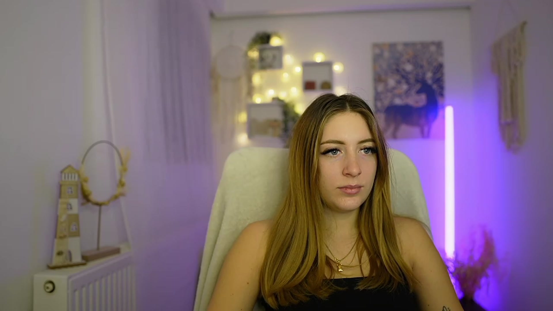 Gallery image thumbnail from Tina_Nappi18's myfreecams stream on, 01/17/2024, 16:14 image 16 of 20