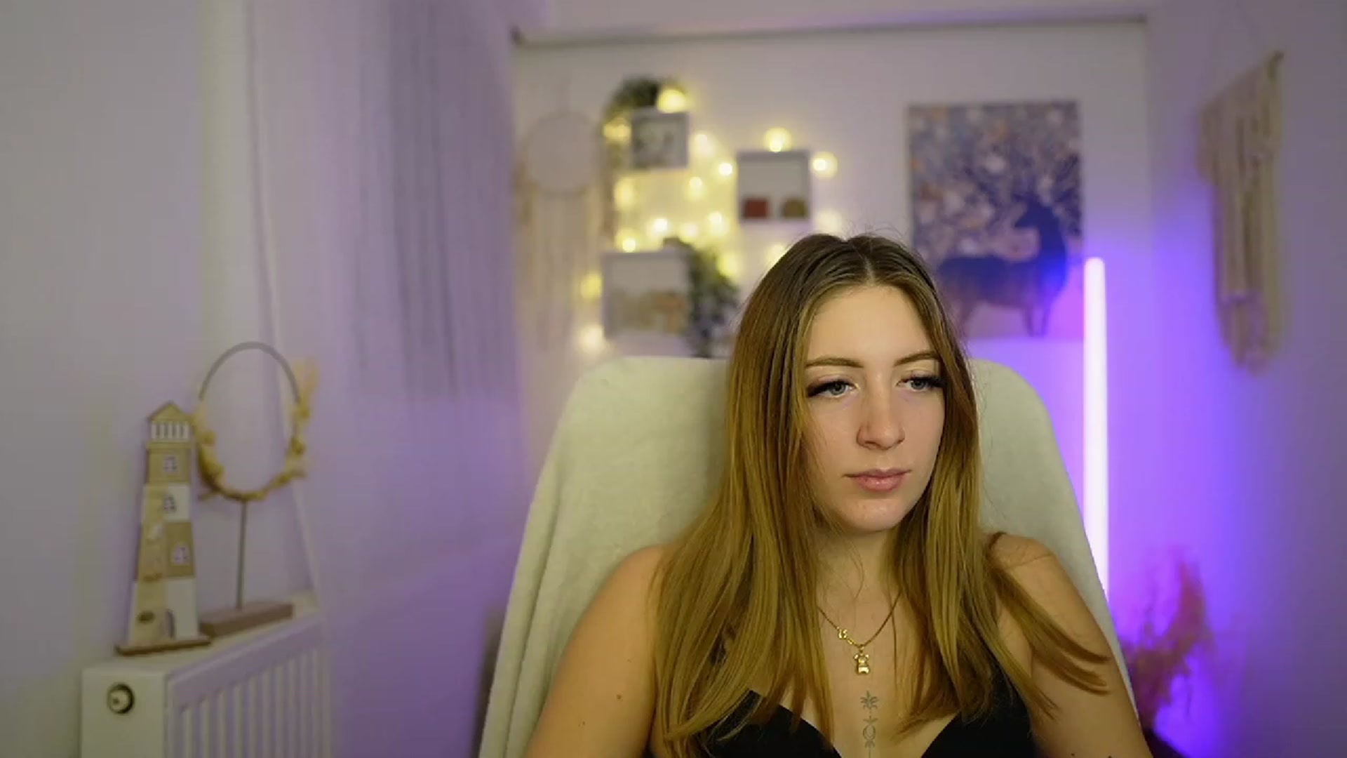 Gallery image thumbnail from Tina_Nappi18's myfreecams stream on, 01/17/2024, 16:58 image 17 of 20