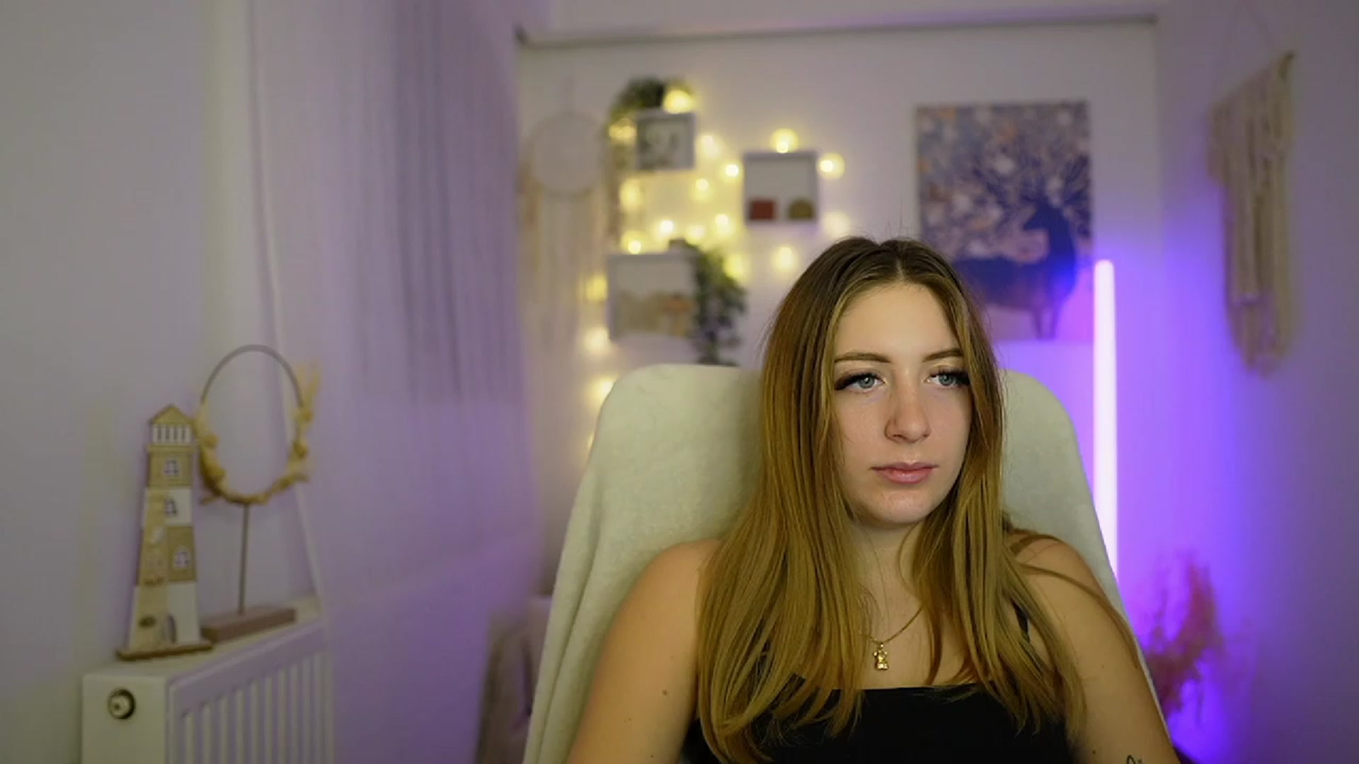 Gallery image thumbnail from Tina_Nappi18's myfreecams stream on, 01/17/2024, 16:58 image 5 of 20