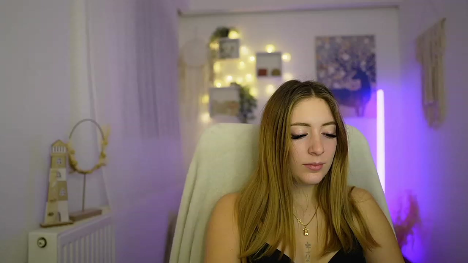 Gallery image thumbnail from Tina_Nappi18's myfreecams stream on, 01/17/2024, 16:58 image 18 of 20